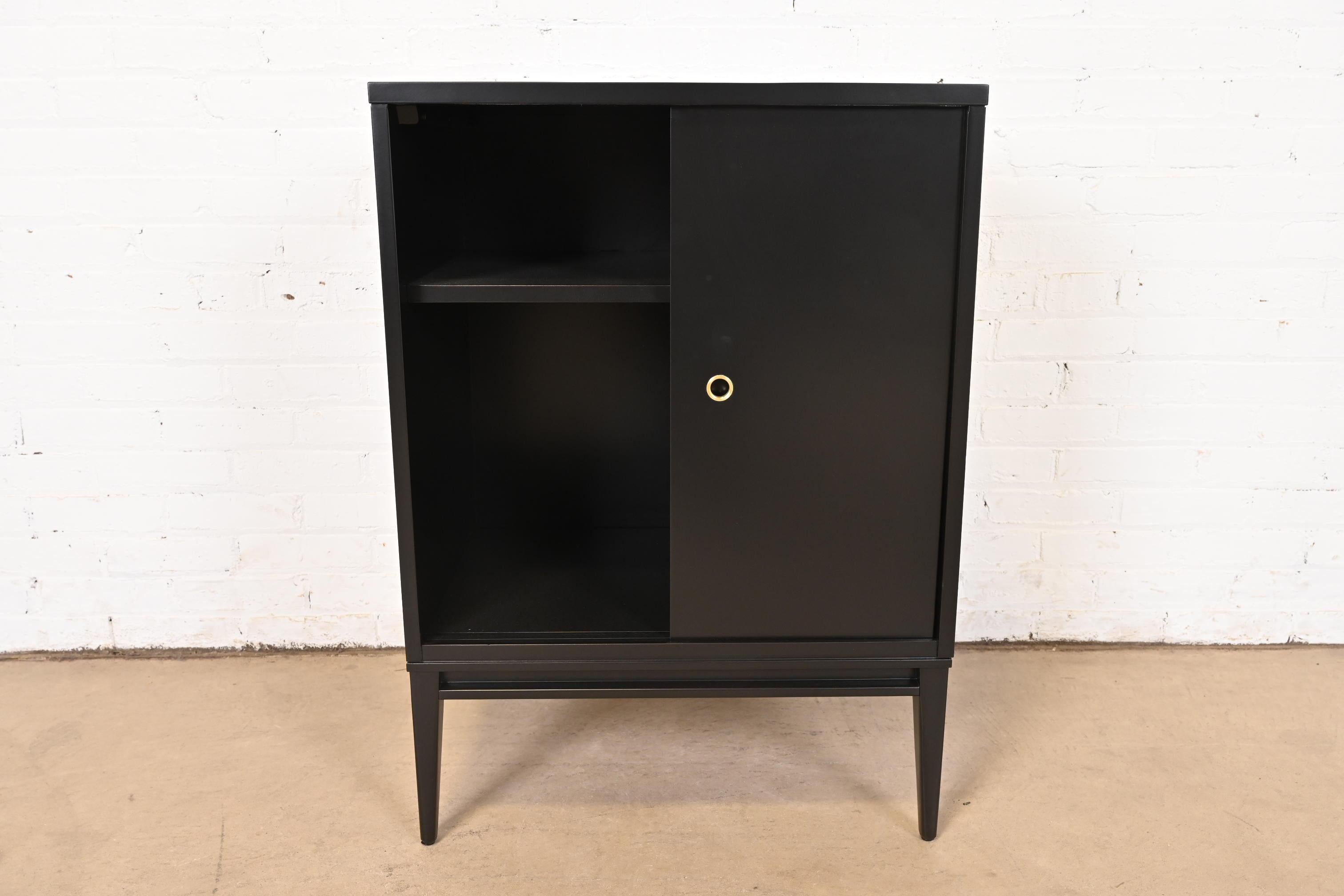 Paul McCobb Planner Group Black Lacquered Cabinet With Sliding Doors, Refinished 3