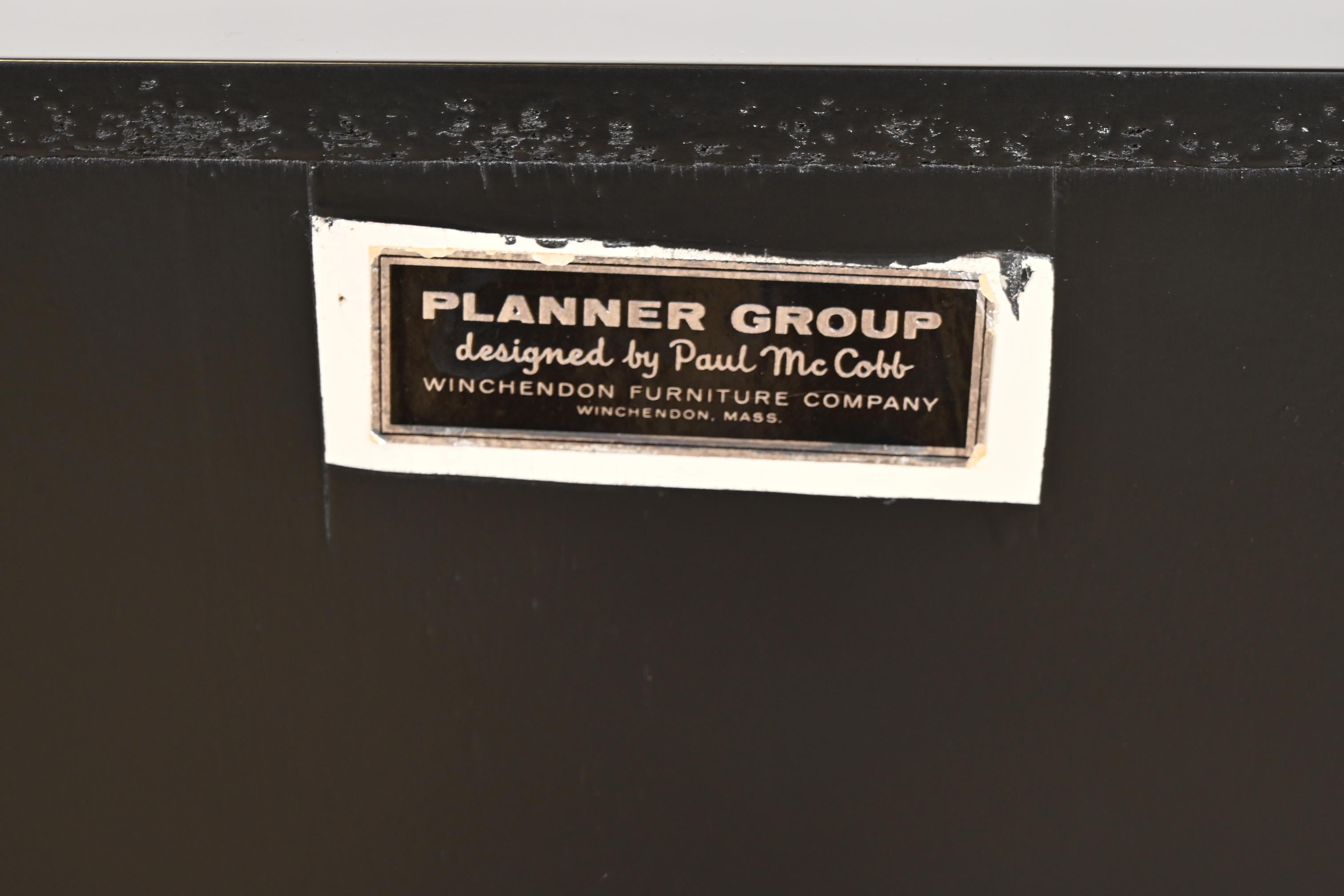 Paul McCobb Planner Group Black Lacquered Cabinet With Sliding Doors, Refinished 7