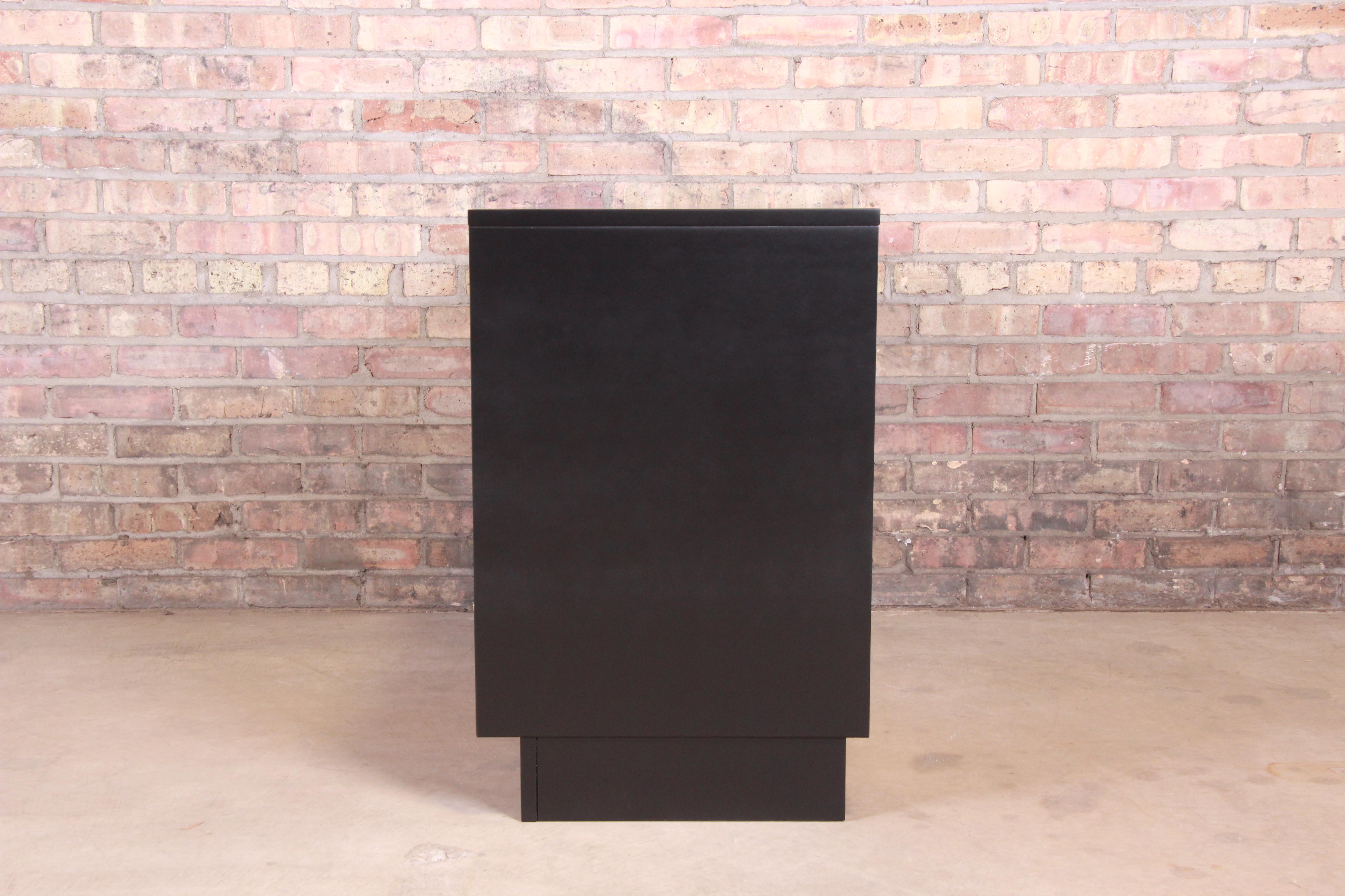 Paul McCobb Planner Group Black Lacquered Chest of Drawers, Newly Restored 1