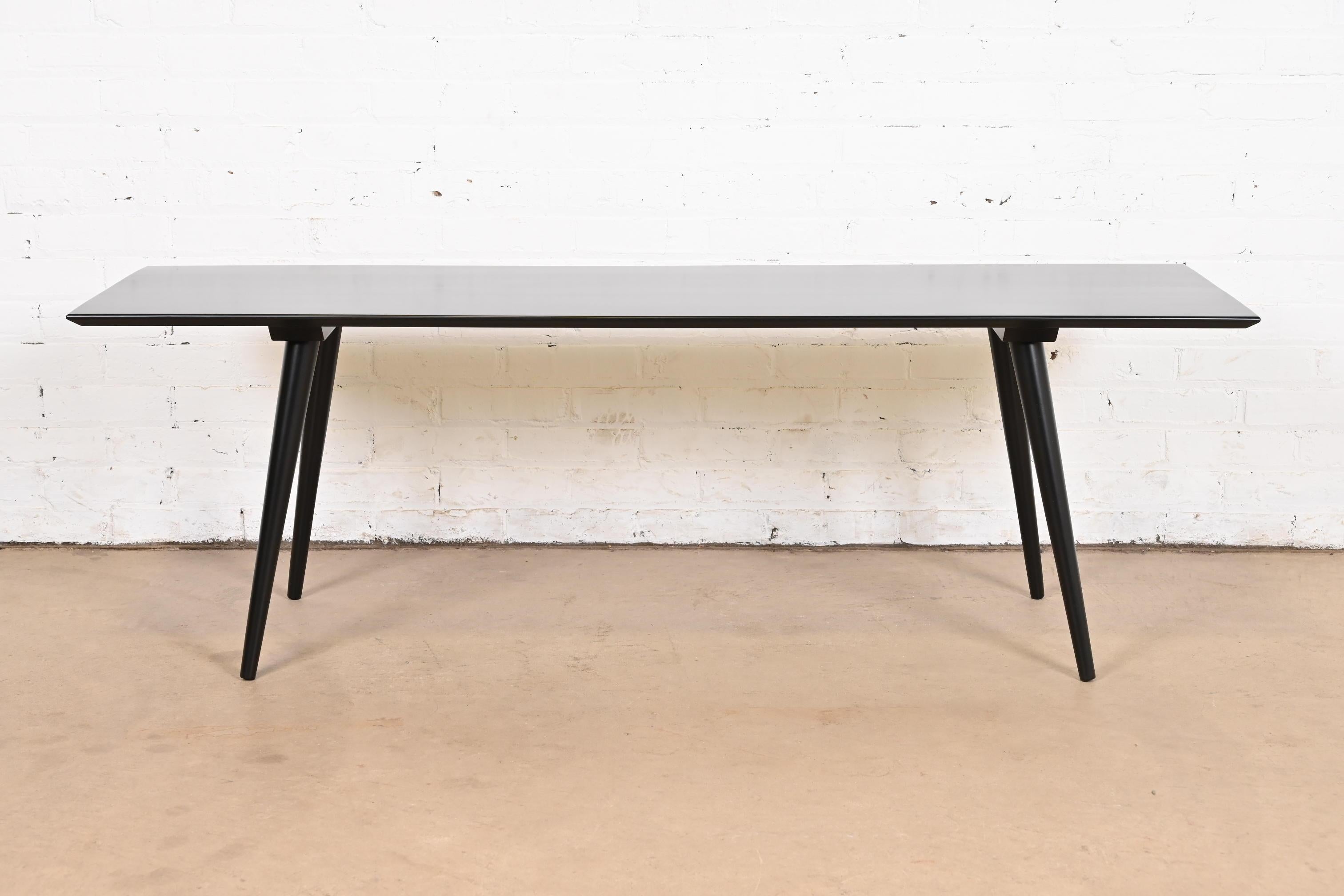 Paul McCobb Planner Group Black Lacquered Coffee Table or Bench, Refinished In Good Condition For Sale In South Bend, IN
