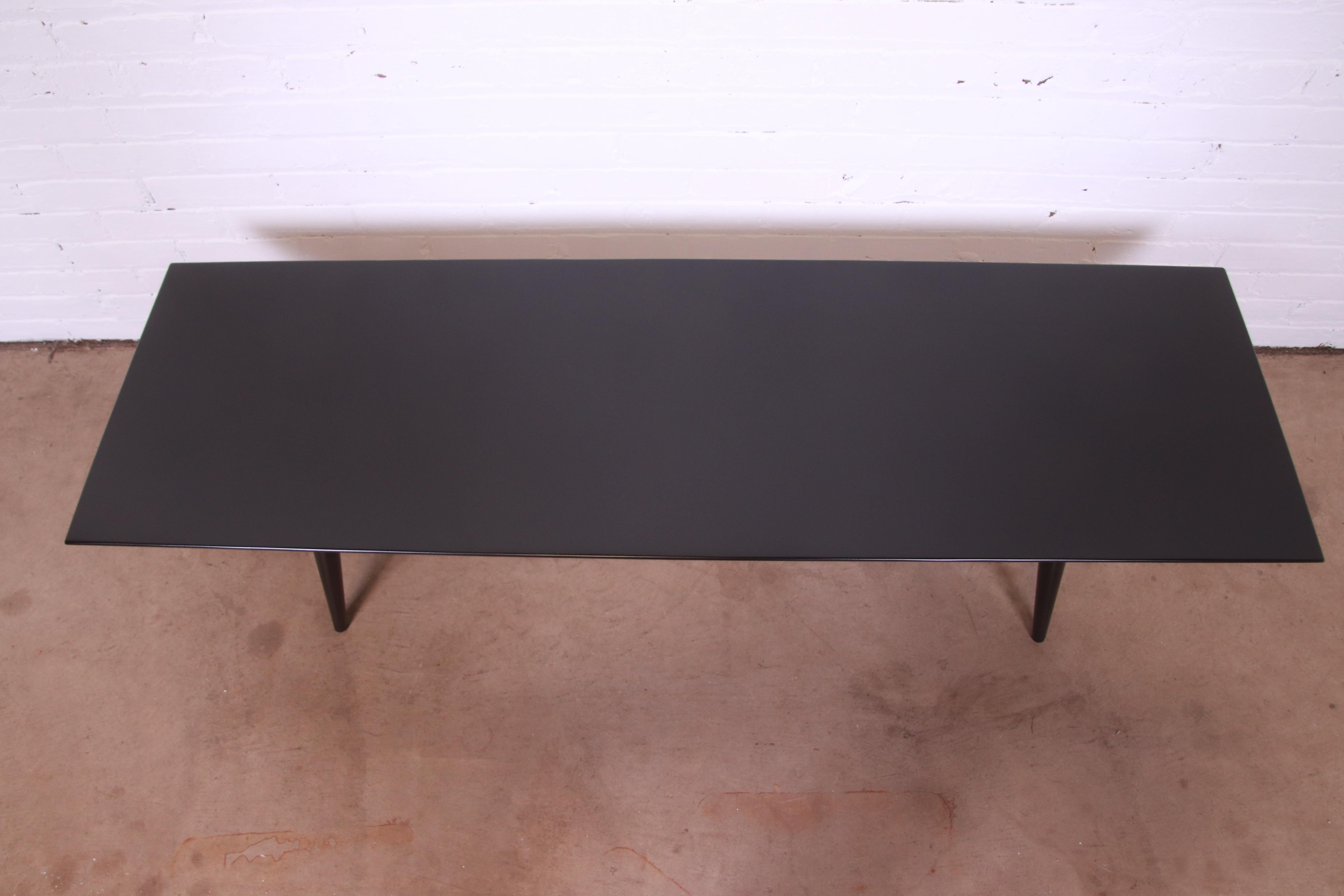 Paul McCobb Planner Group Black Lacquered Coffee Table or Bench, Refinished For Sale 1