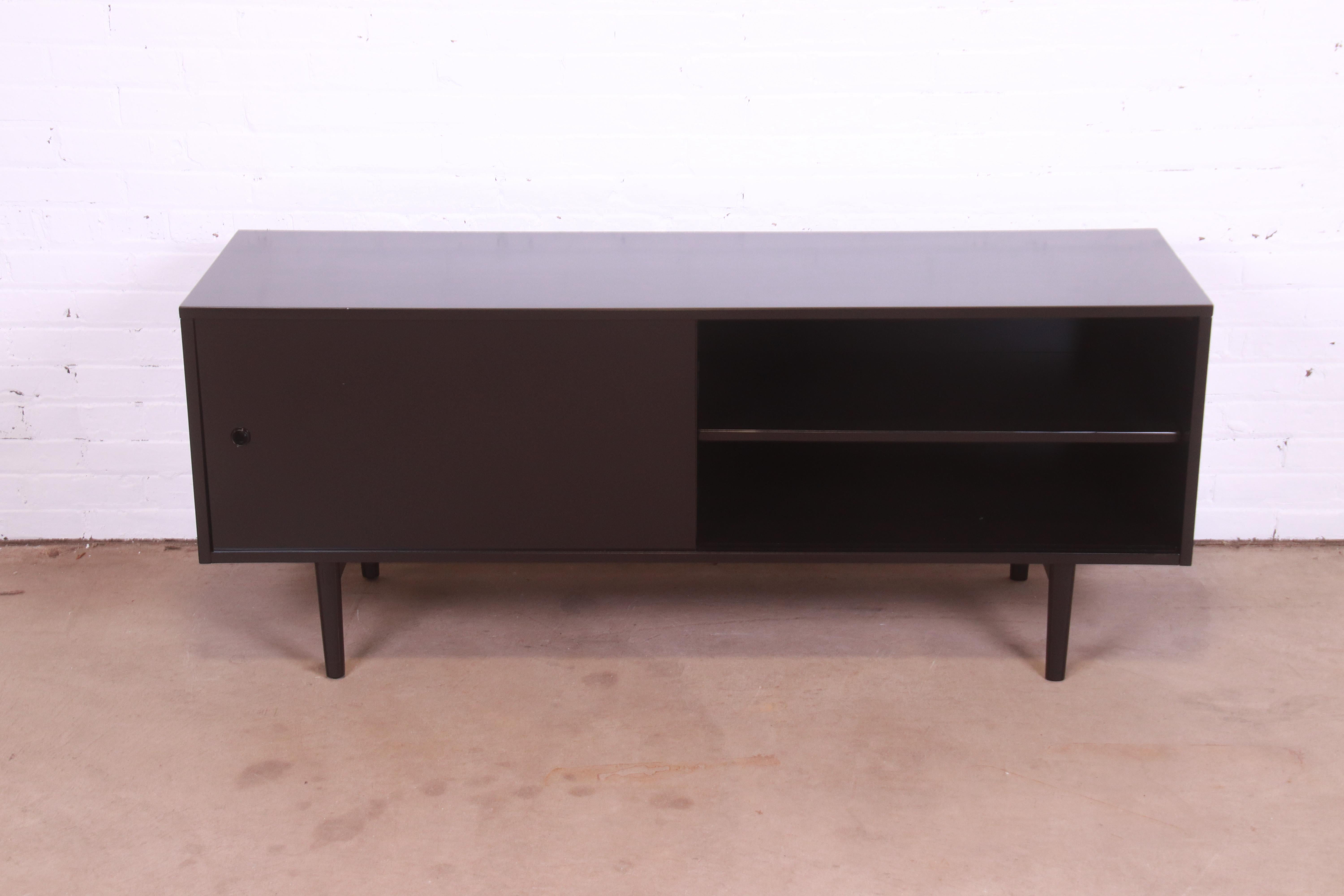 Paul McCobb Planner Group Black Lacquered Credenza or Record Cabinet, Refinished 3