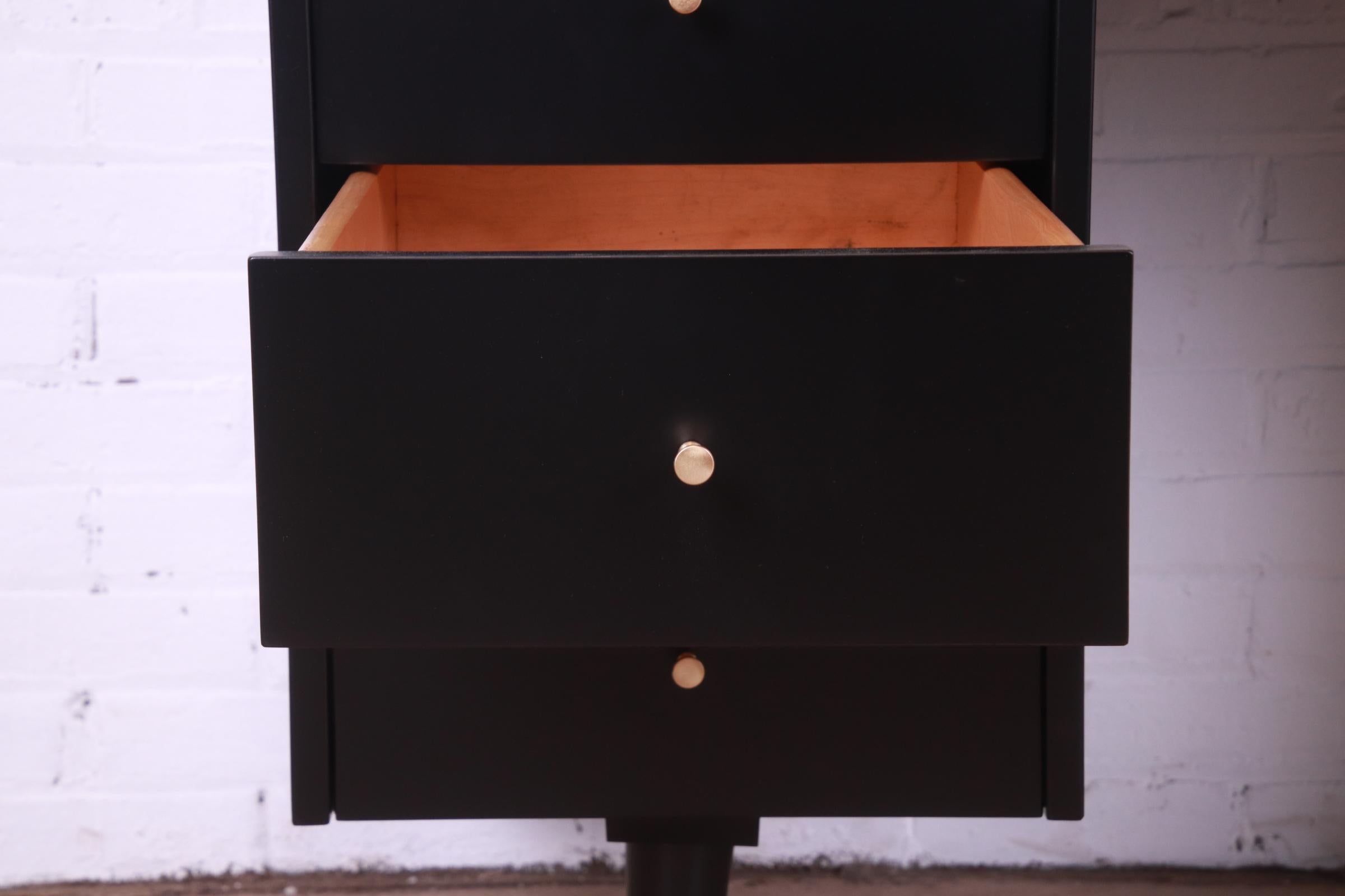 Paul McCobb Planner Group Black Lacquered Double Pedestal Desk, Newly Refinished 4