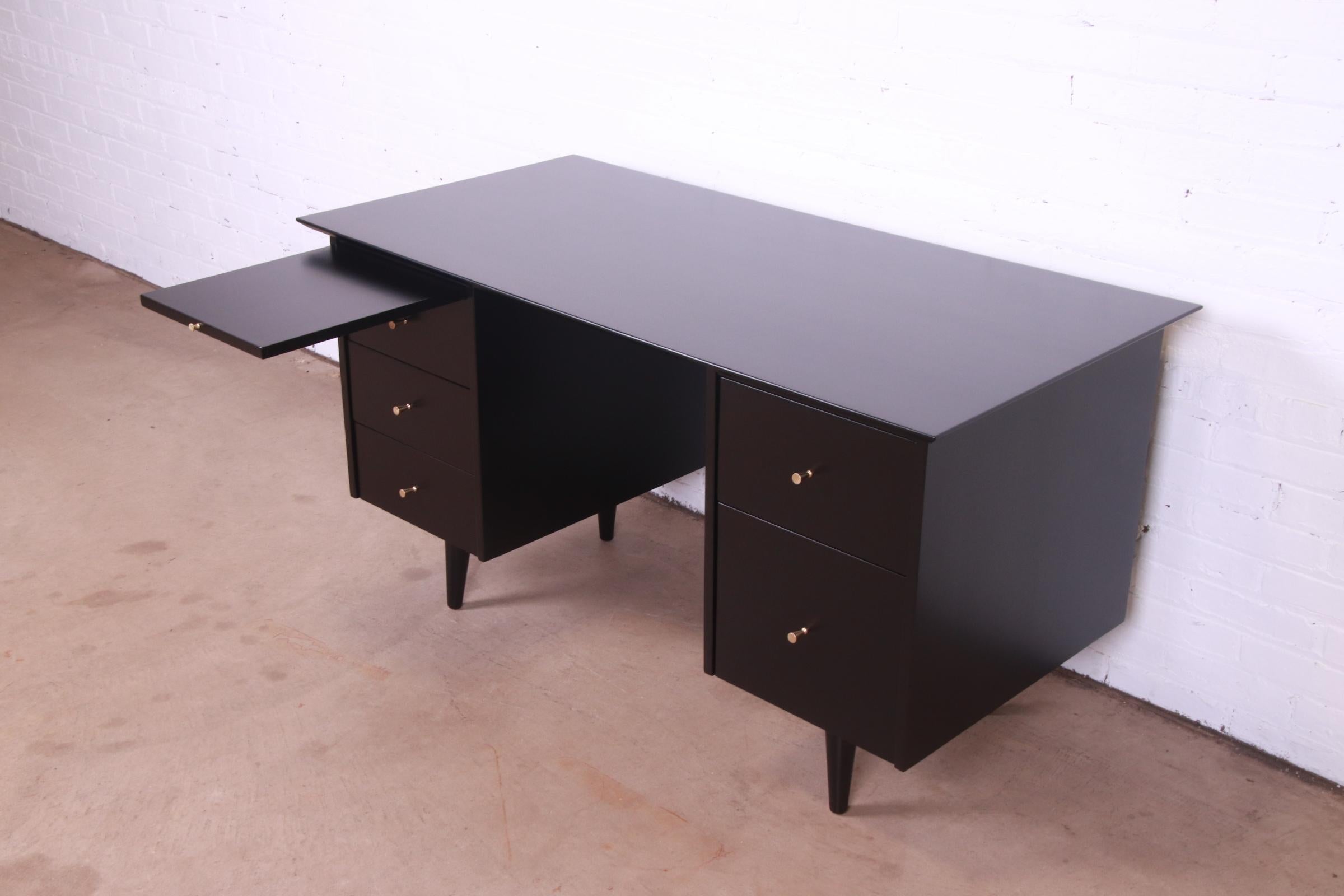 Paul McCobb Planner Group Black Lacquered Double Pedestal Desk, Newly Refinished 7