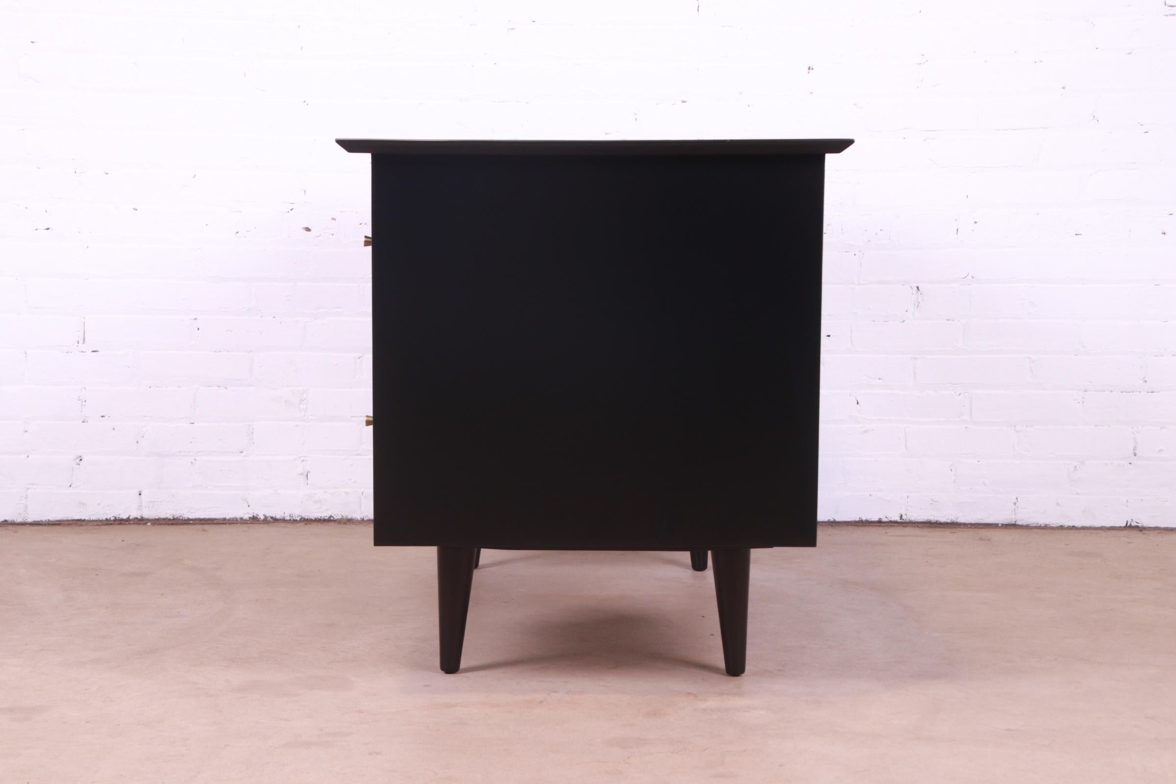 Paul McCobb Planner Group Black Lacquered Double Pedestal Desk, Newly Refinished 12