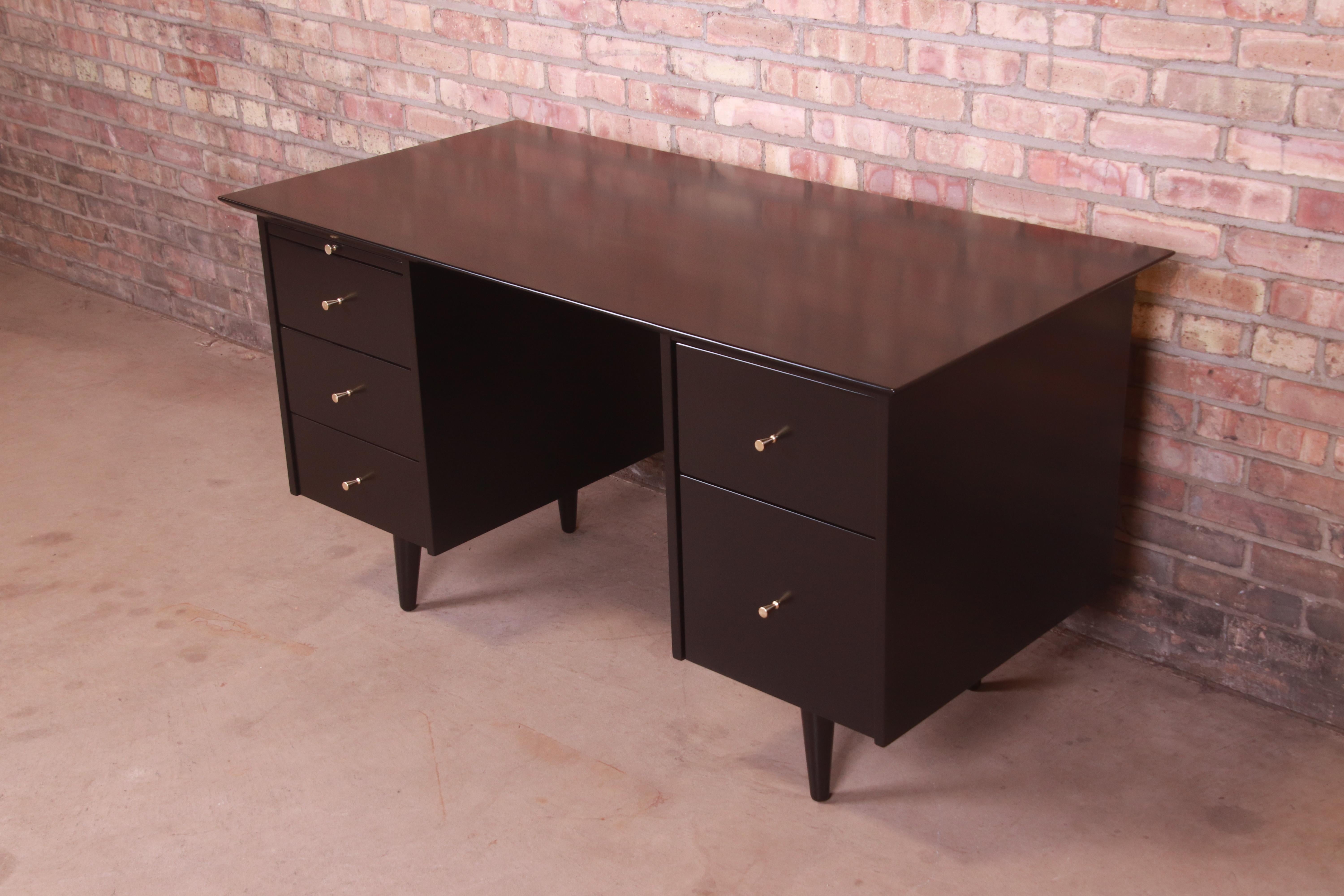 Mid-Century Modern Paul McCobb Planner Group Black Lacquered Double Pedestal Desk, Newly Refinished For Sale