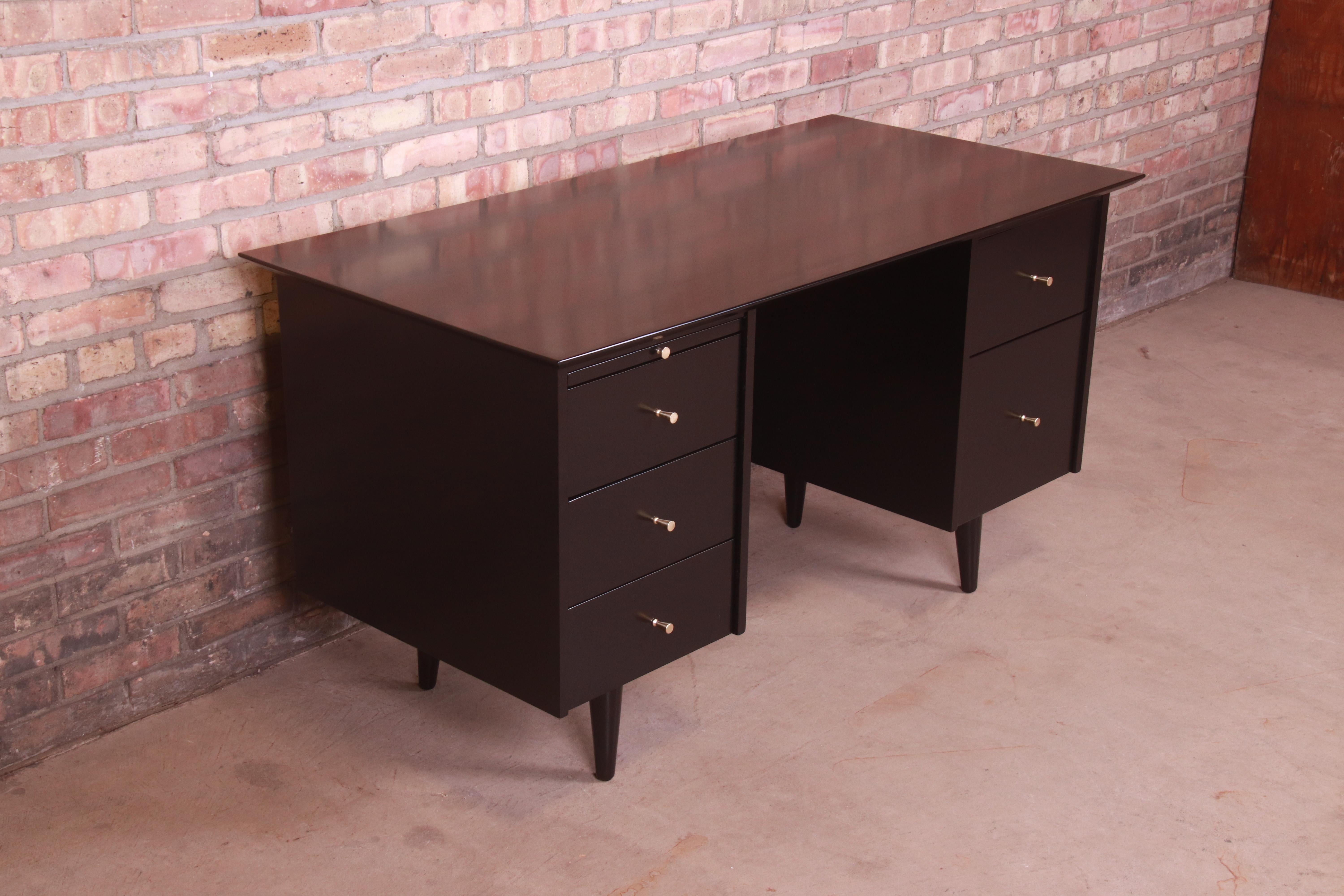 Paul McCobb Planner Group Black Lacquered Double Pedestal Desk, Newly Refinished In Good Condition For Sale In South Bend, IN
