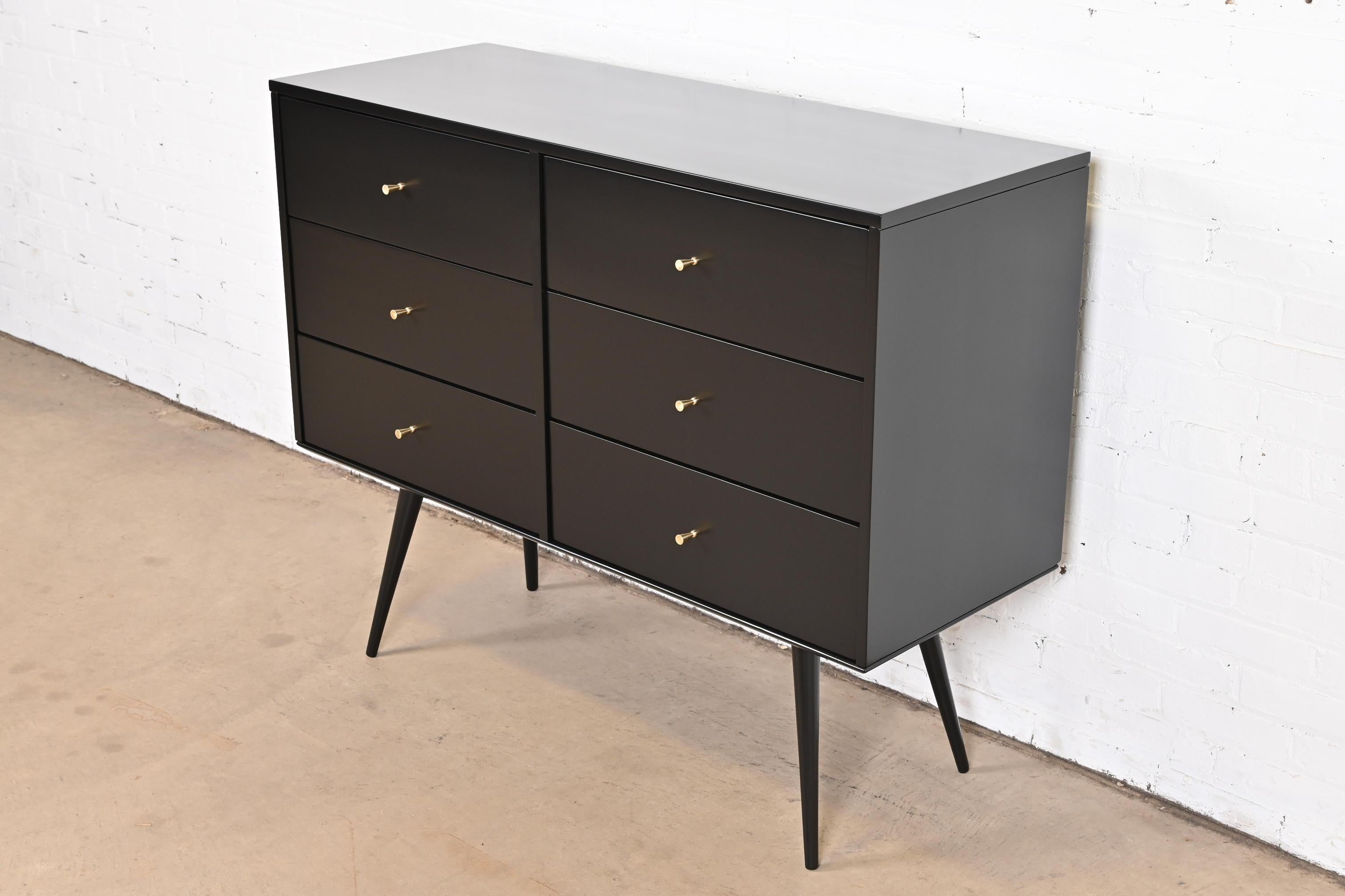 Mid-Century Modern Paul McCobb Planner Group Black Lacquered Dresser or Credenza, Newly Refinished For Sale