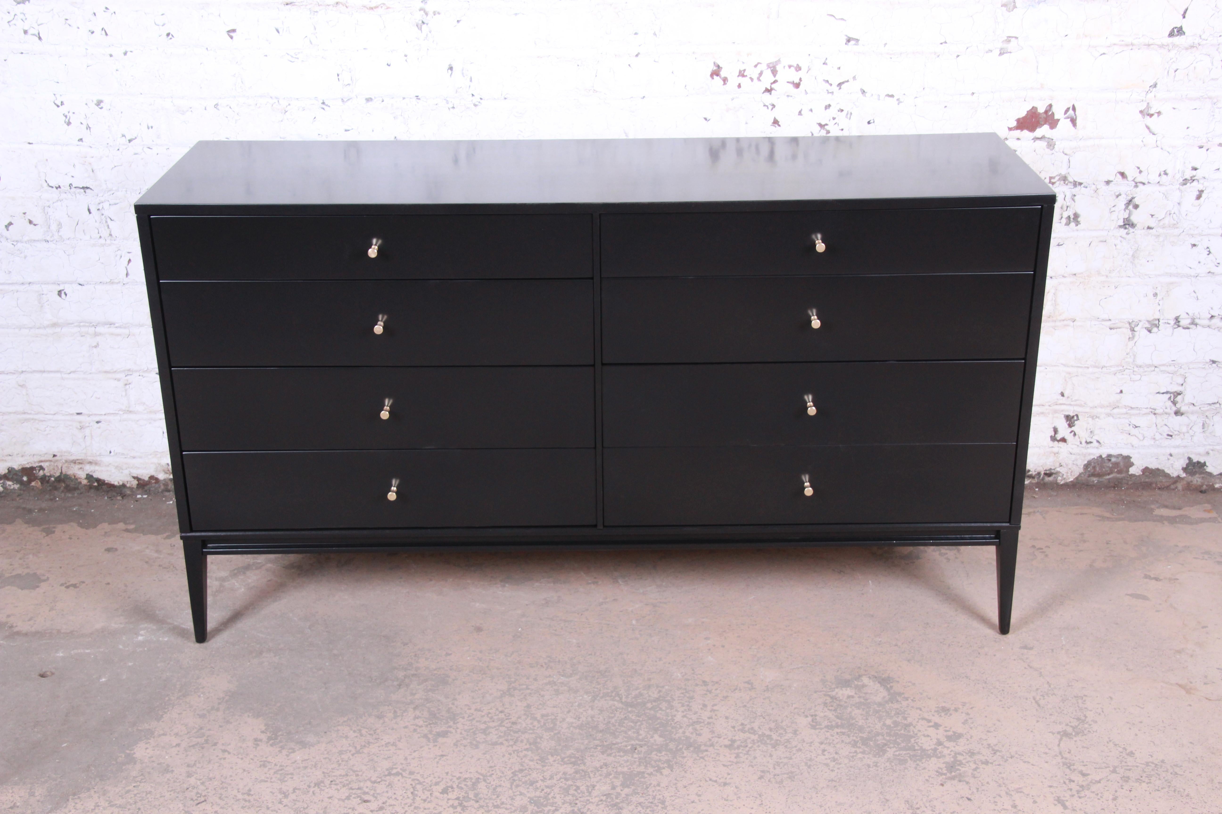 An exceptional Mid-Century Modern eight-drawer dresser or credenza

Designed by Paul McCobb for Winchendon Furniture 