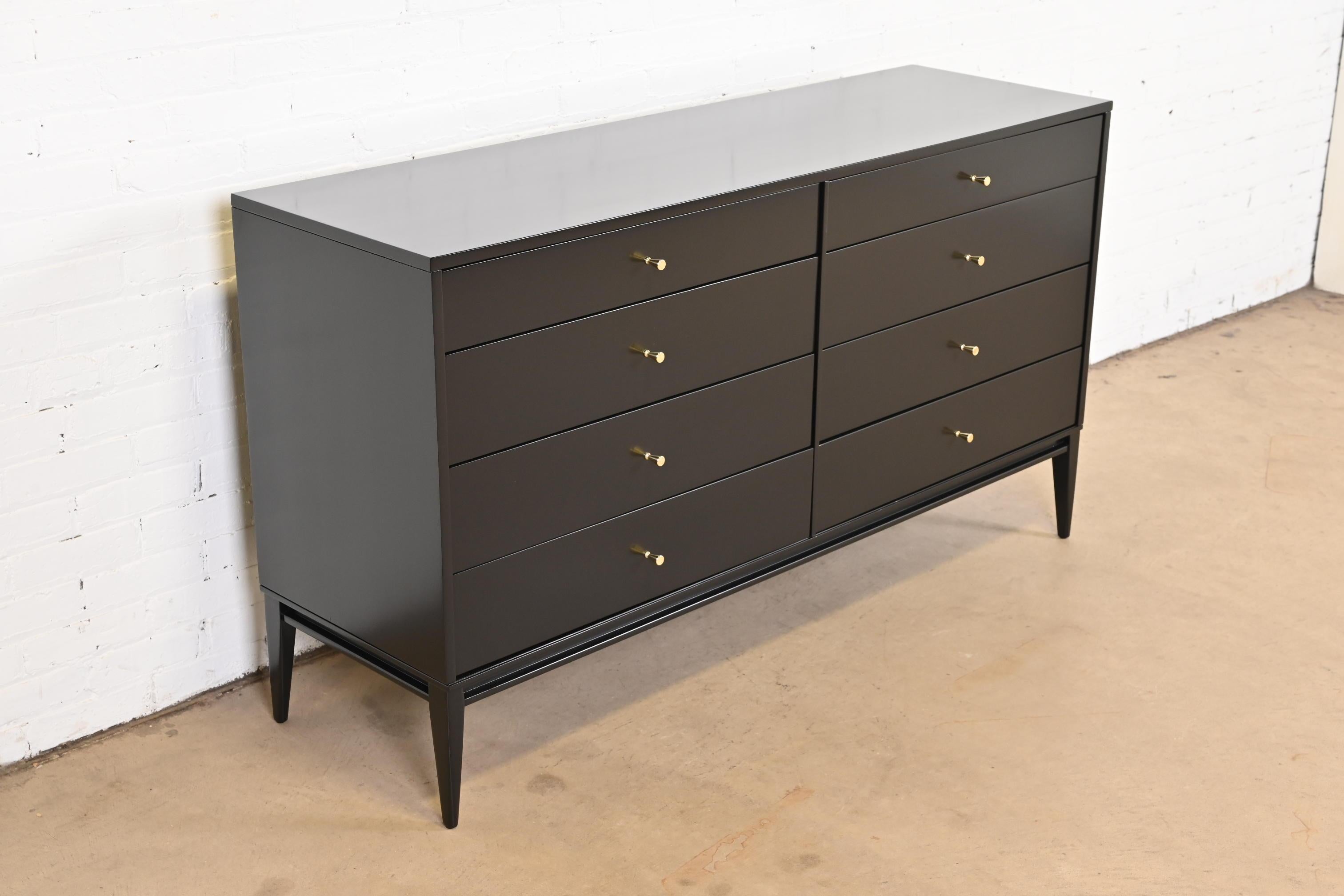 Mid-20th Century Paul McCobb Planner Group Black Lacquered Eight-Drawer Dresser, Newly Refinished