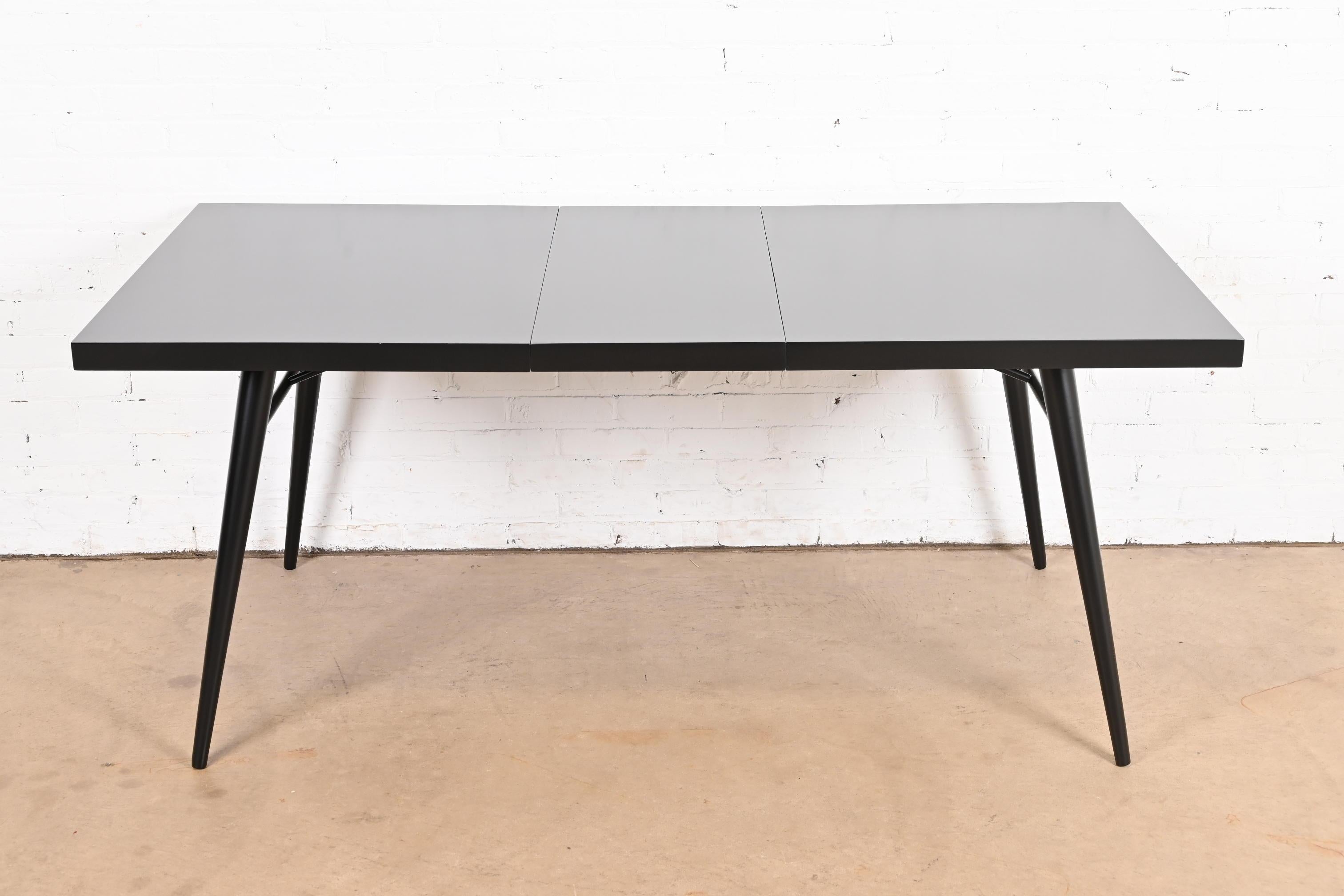 Paul McCobb Planner Group Black Lacquered Extension Dining Table, Refinished In Good Condition For Sale In South Bend, IN