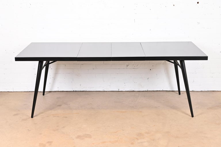 Mid-20th Century Paul McCobb Planner Group Black Lacquered Extension Dining Table, Refinished For Sale