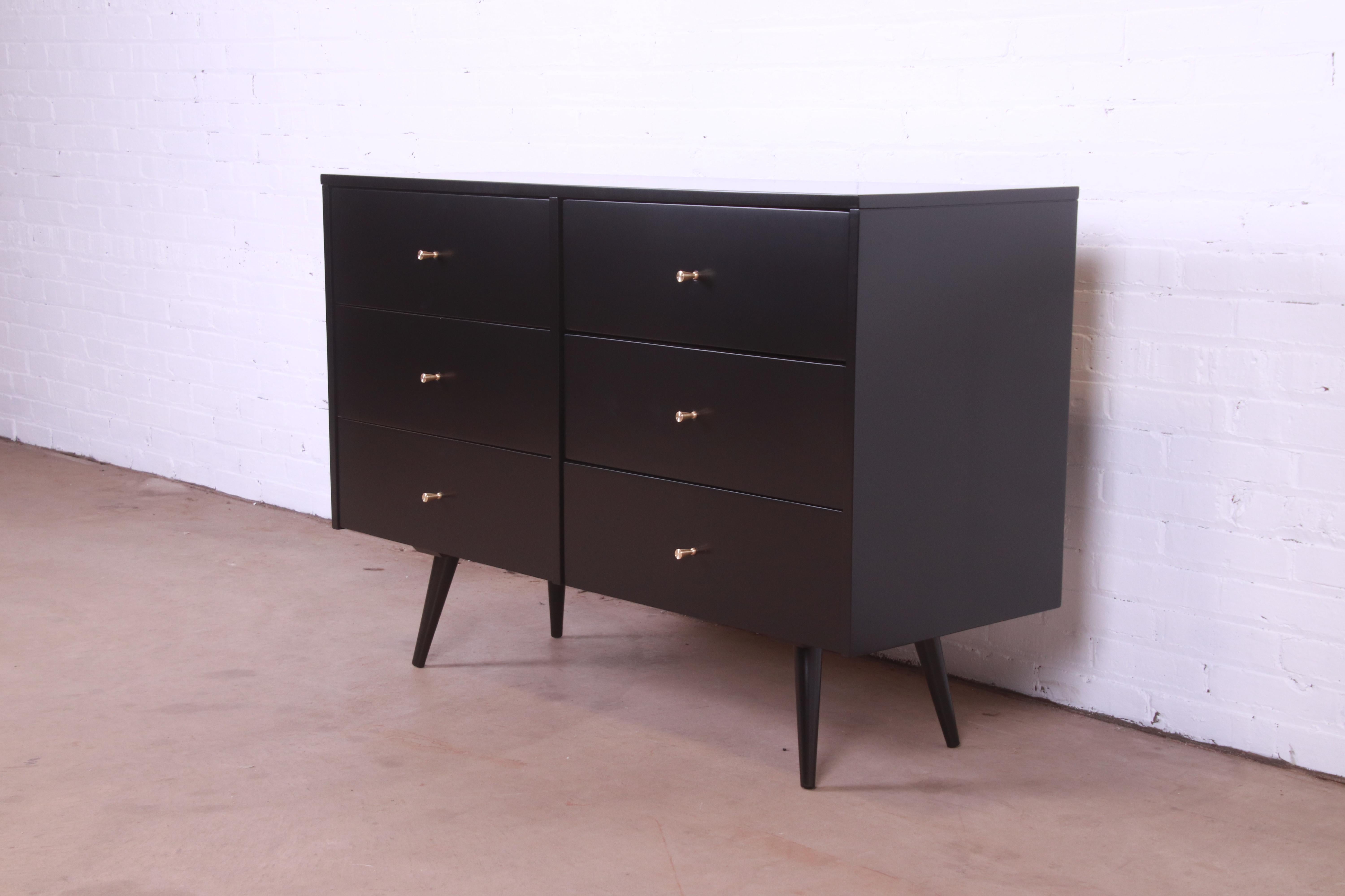 Paul McCobb Planner Group Black Lacquered Six-Drawer Dresser, Newly Refinished In Good Condition In South Bend, IN