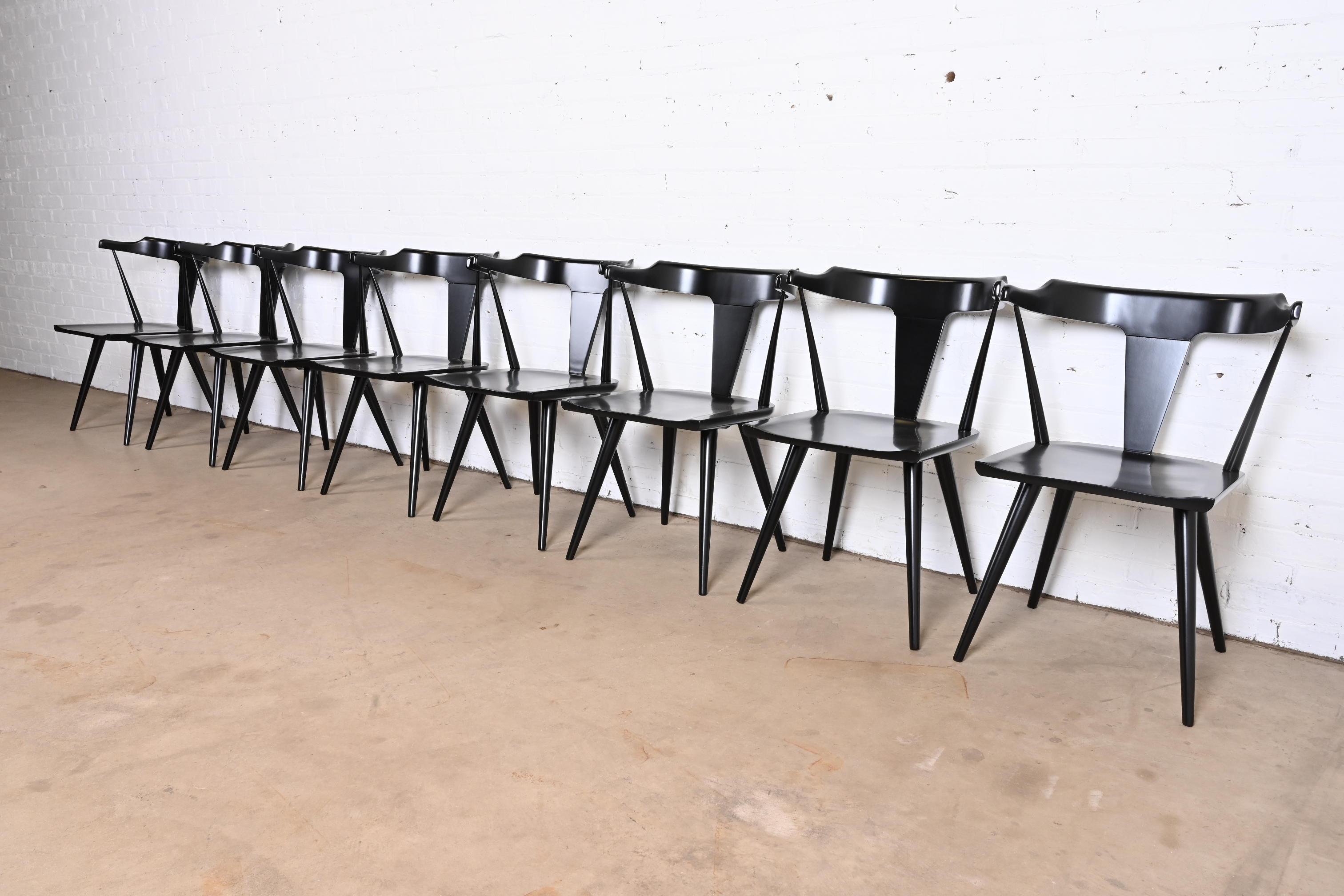 Paul McCobb Planner Group ensemble de huit chaises de salle à manger à dossier en T laqué noir Bon état - En vente à South Bend, IN
