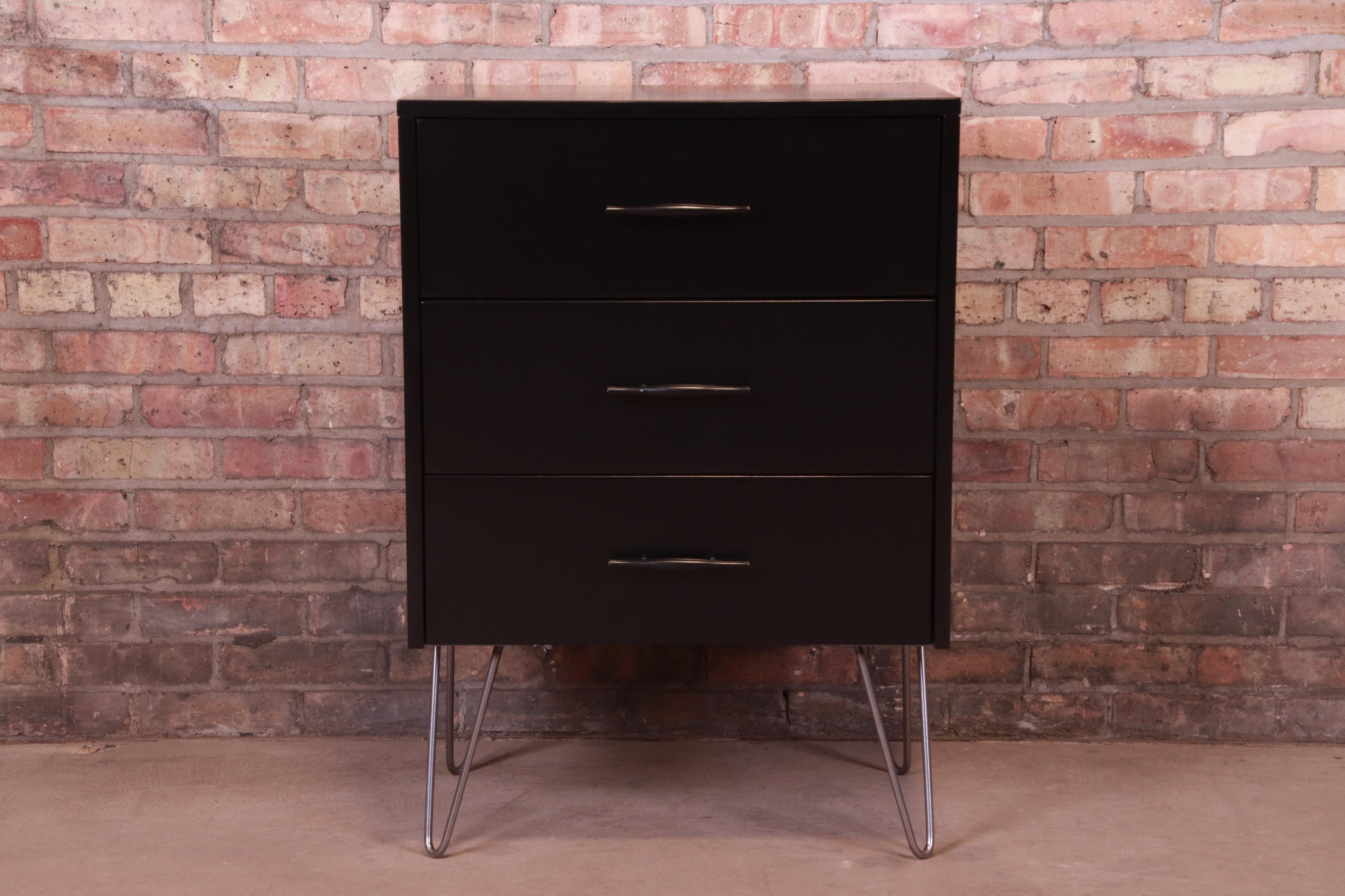 Mid-Century Modern Paul McCobb Planner Group Black Lacquered Three-Drawer Chest on Hairpin Legs