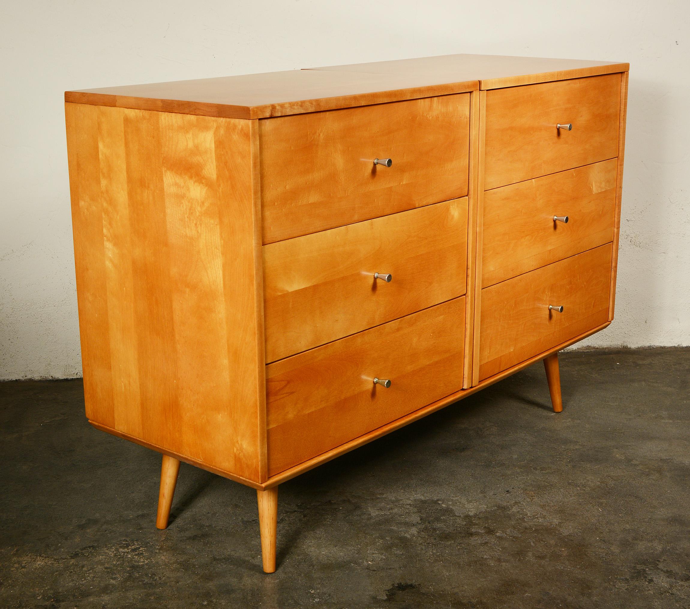 Mid-Century Modern Paul McCobb Planner Group Chest of Drawers on a Low Table
