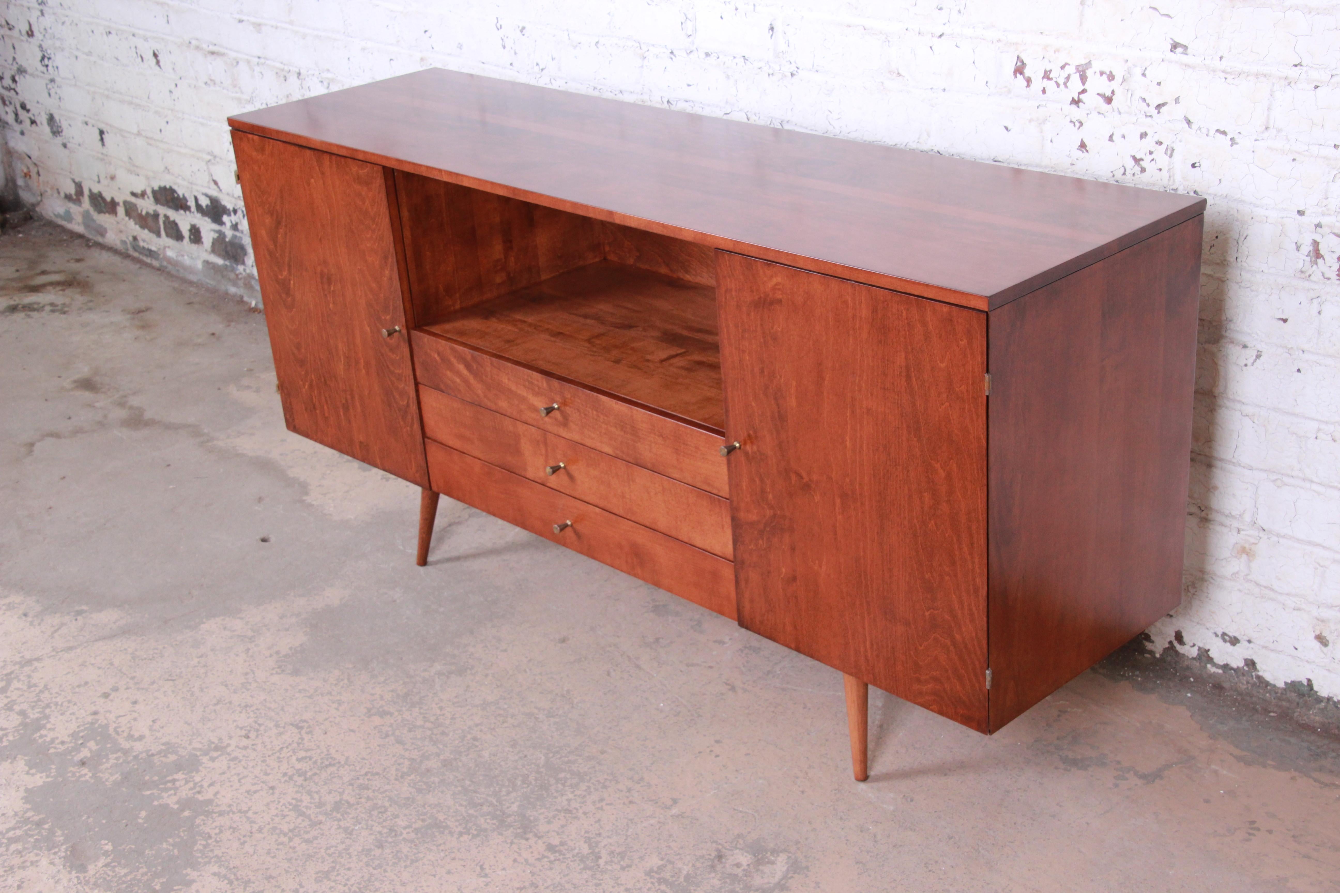 Mid-Century Modern Paul McCobb Planner Group Credenza or Media Cabinet, Newly Refinished For Sale