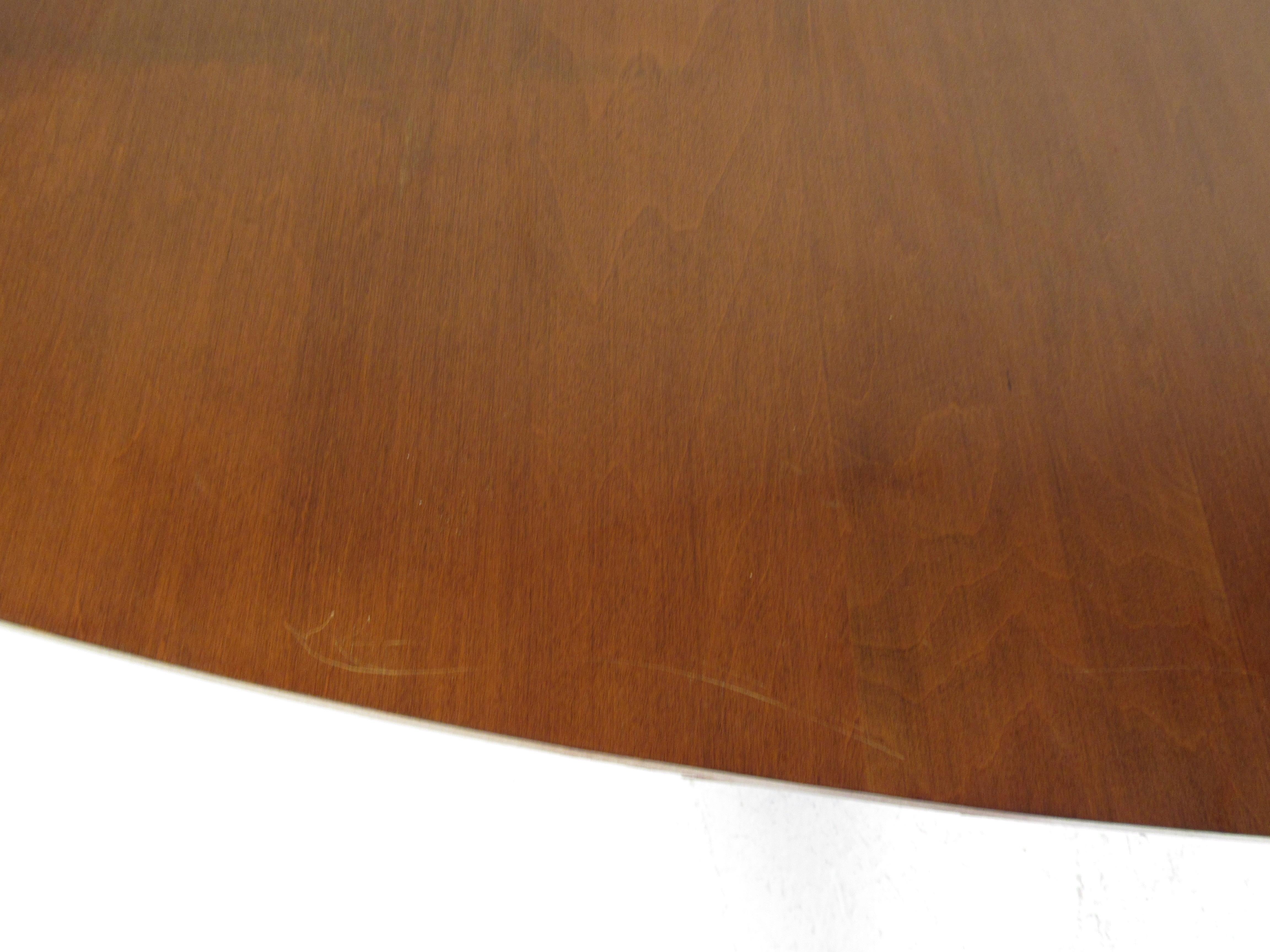 Paul McCobb Planner Group Dining Table For Sale 2