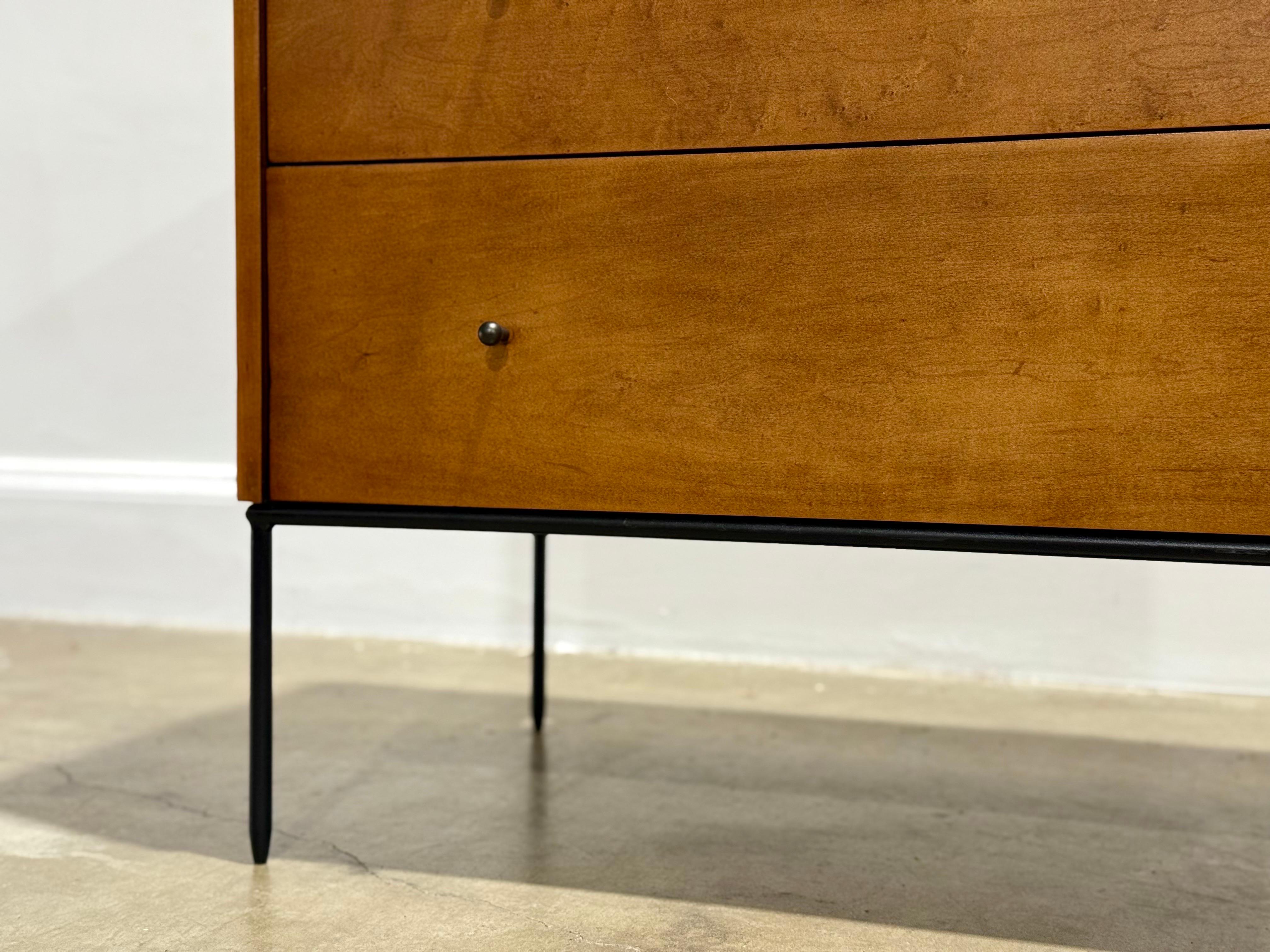 Stellar three drawer Planner Group chest by Paul McCobb for Winchendon, circa 1950s. Black wrought iron base and teardrop pulls.
Fully restored and ready for use. Excellent condition with no flaws of note.


**please ask about reduced rate expedited