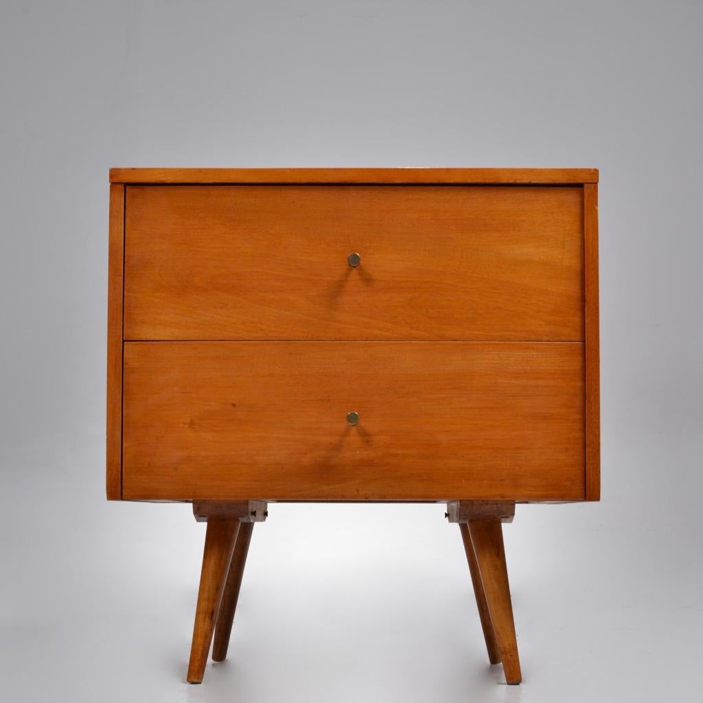 Mid-20th Century Paul McCobb Planner Group for Winchendon 2 Drawer Nightstand, Circa 1950s