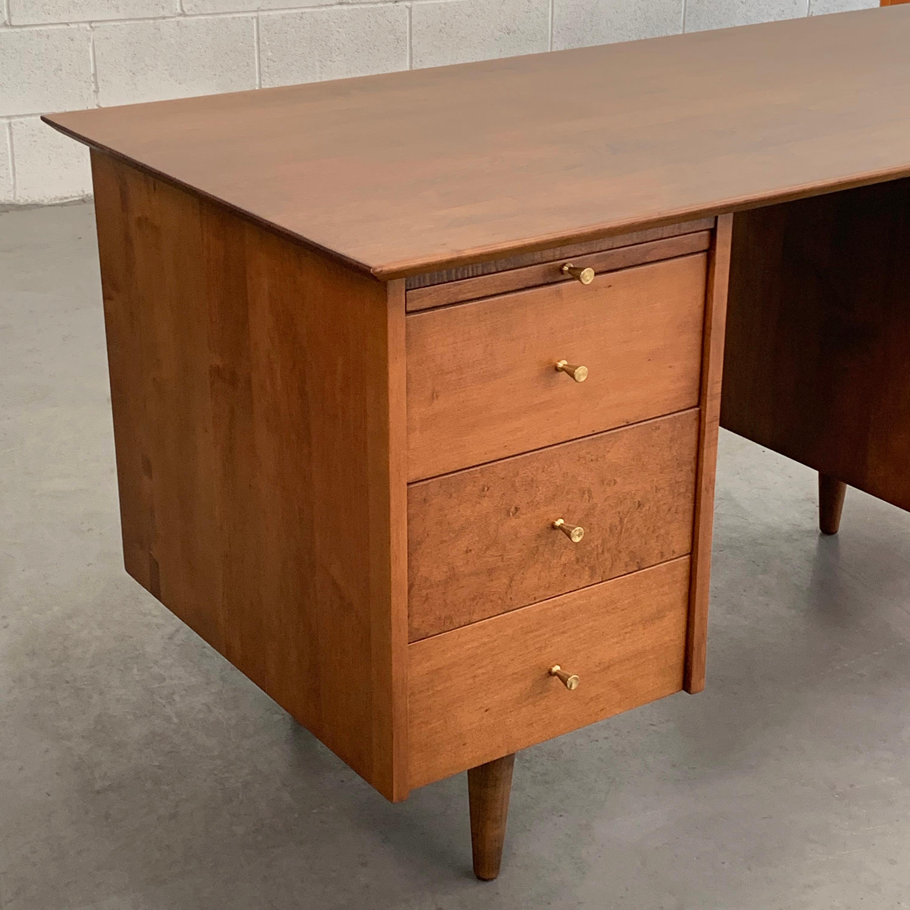 American Paul McCobb Planner Group for Winchendon Double Pedestal Maple Desk