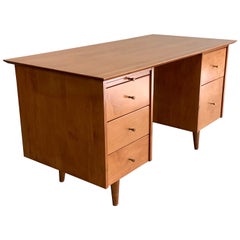 Paul McCobb Planner Group For Winchendon Double Pedestal Natural Maple Desk