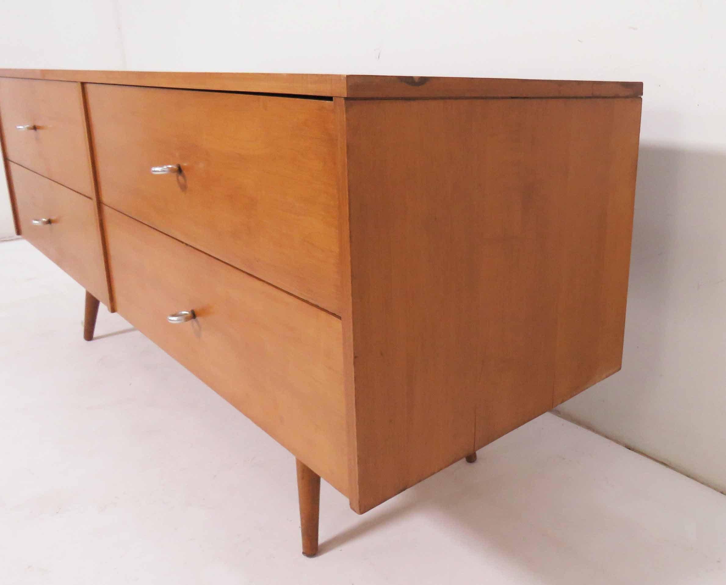 Paul McCobb Planner Group Four Drawer Dresser, circa 1950s 1
