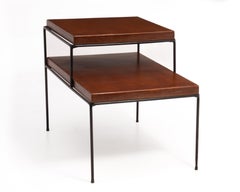 Paul McCobb Group Tavolino con gambe in ferro a più livelli Metà secolo 1950