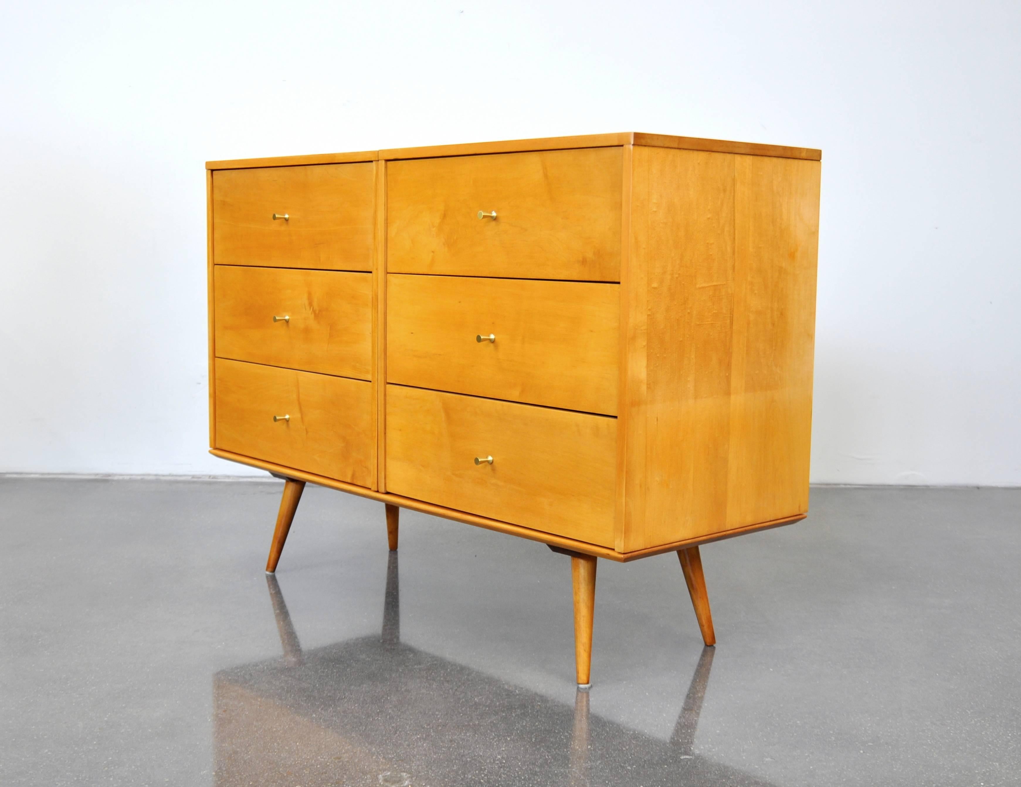 Mid-Century Modern vintage six-drawer dresser designed by Paul McCobb for his modular Planner Group line made by Winchendon Furniture in the 1950s. Professionally refinished. Versatile case piece that can be used with either one or both columns of