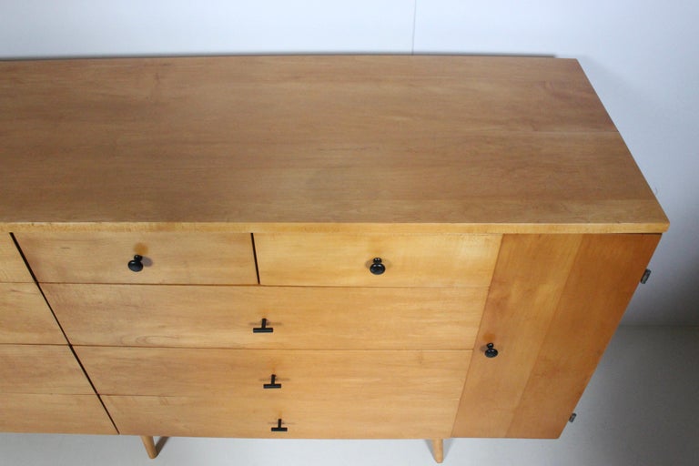 Paul McCobb Planner Group Maple Twenty Drawer Double Dresser, 1950's