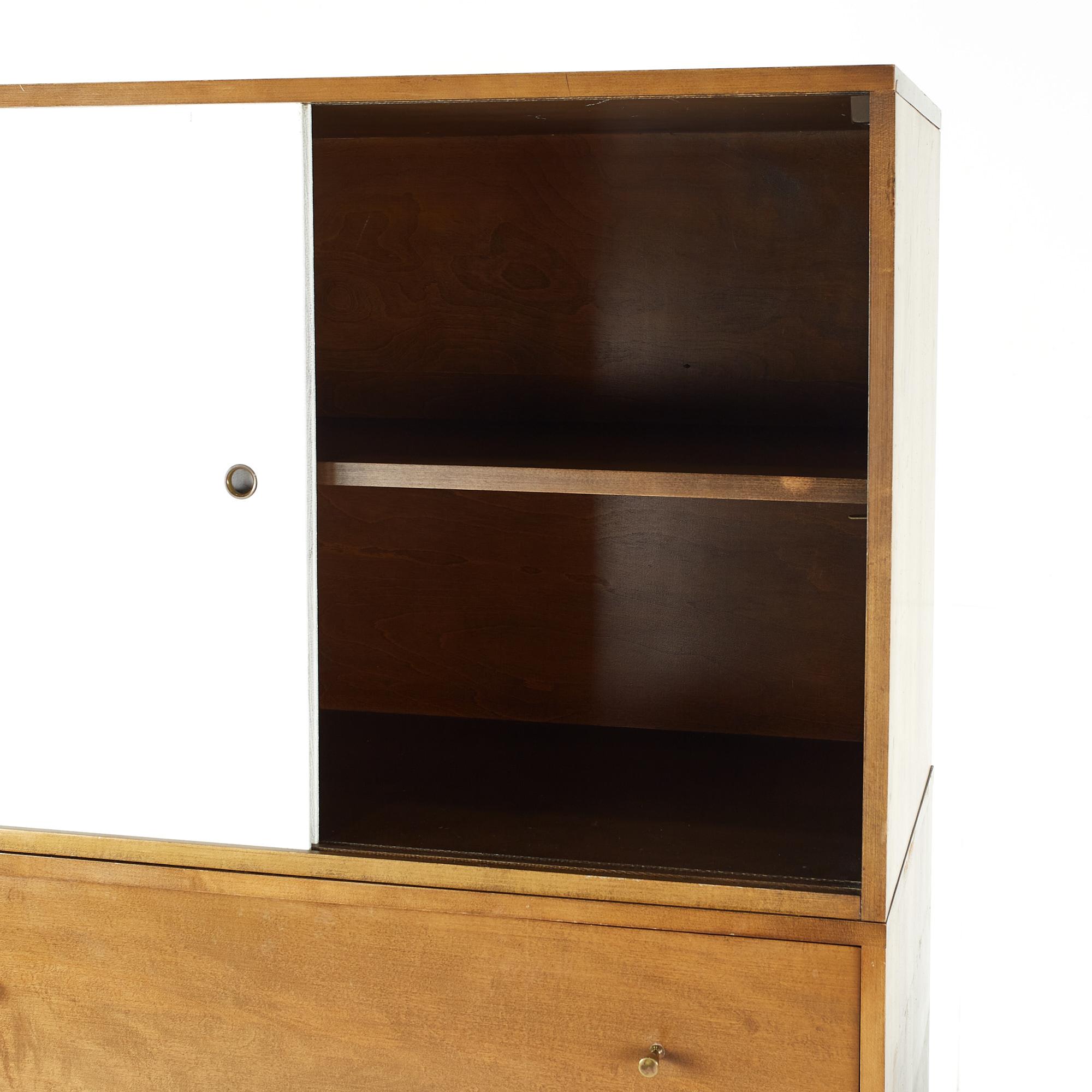 Mid-Century Modern Paul McCobb Planner Group Midcentury 4 Drawer Dresser with Sliding Door Cabinet For Sale