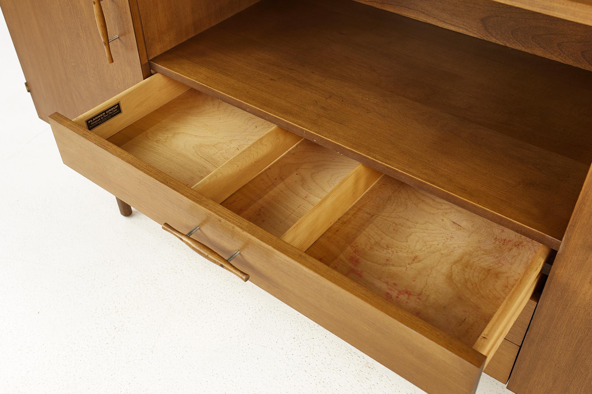 Paul McCobb Planner Group Mid Century Credenza For Sale at 1stDibs