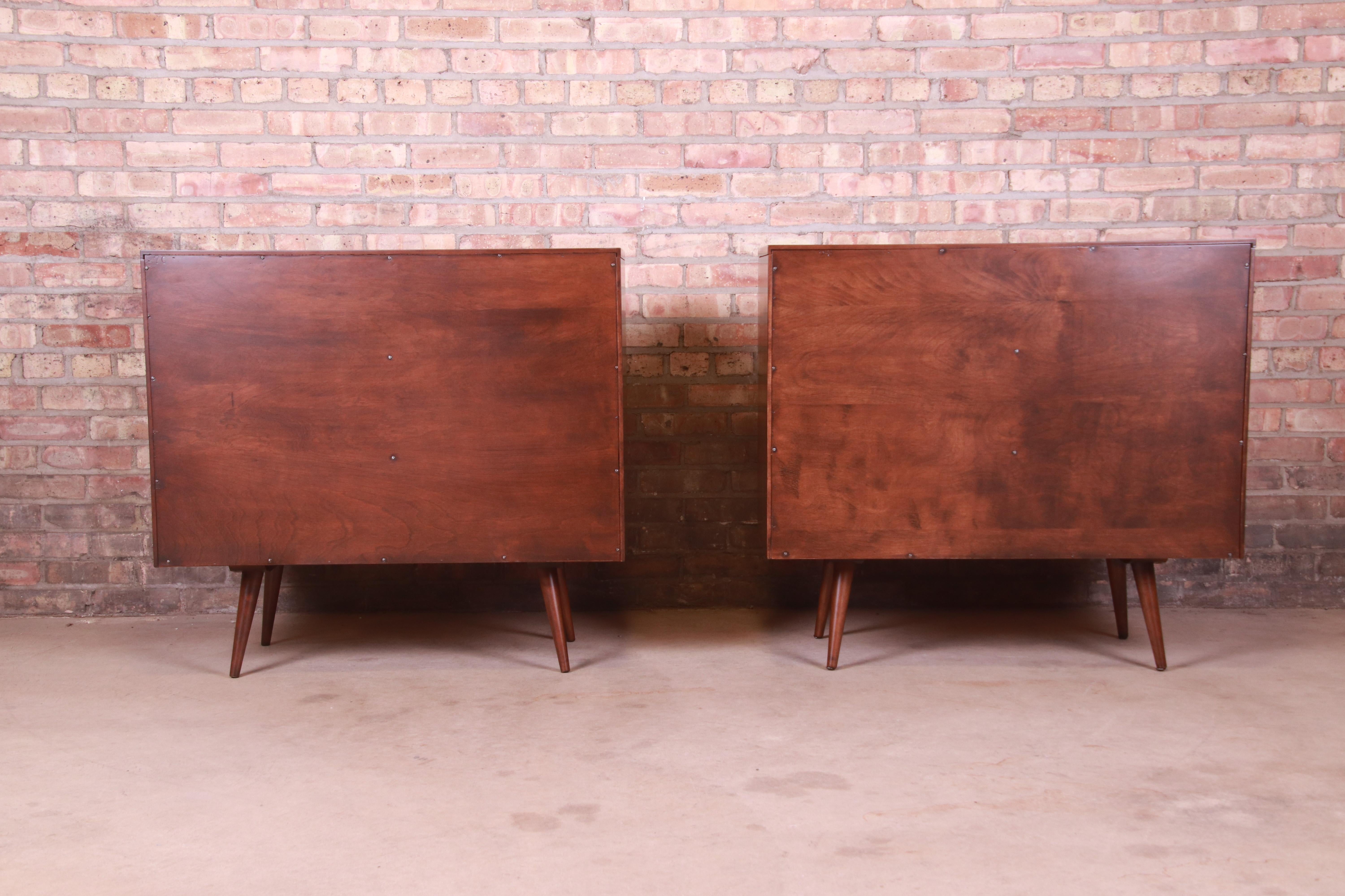 Paul McCobb Planner Group Mid-Century Modern Bachelor Chests, Newly Refinished For Sale 11