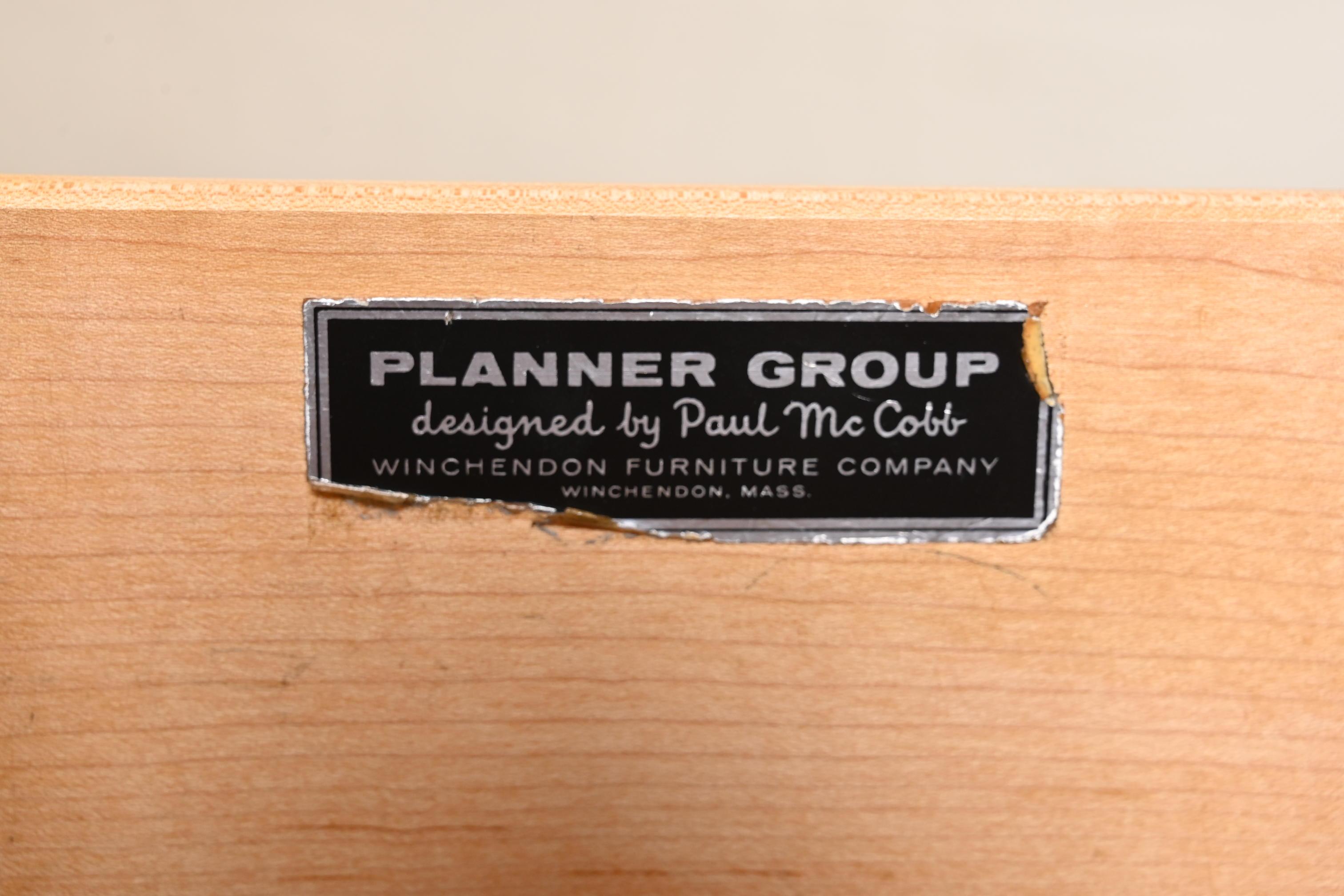 Paul McCobb Planner Group Mid-Century Modern Black Lacquered Desk, Refinished For Sale 2