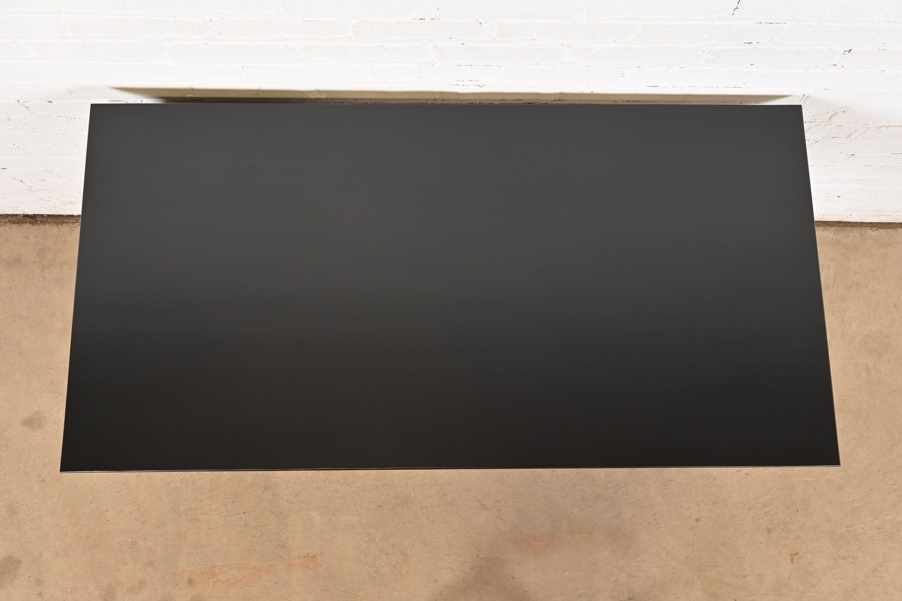 Paul McCobb Planner Group Mid-Century Modern Black Lacquered Desk, Refinished For Sale 3