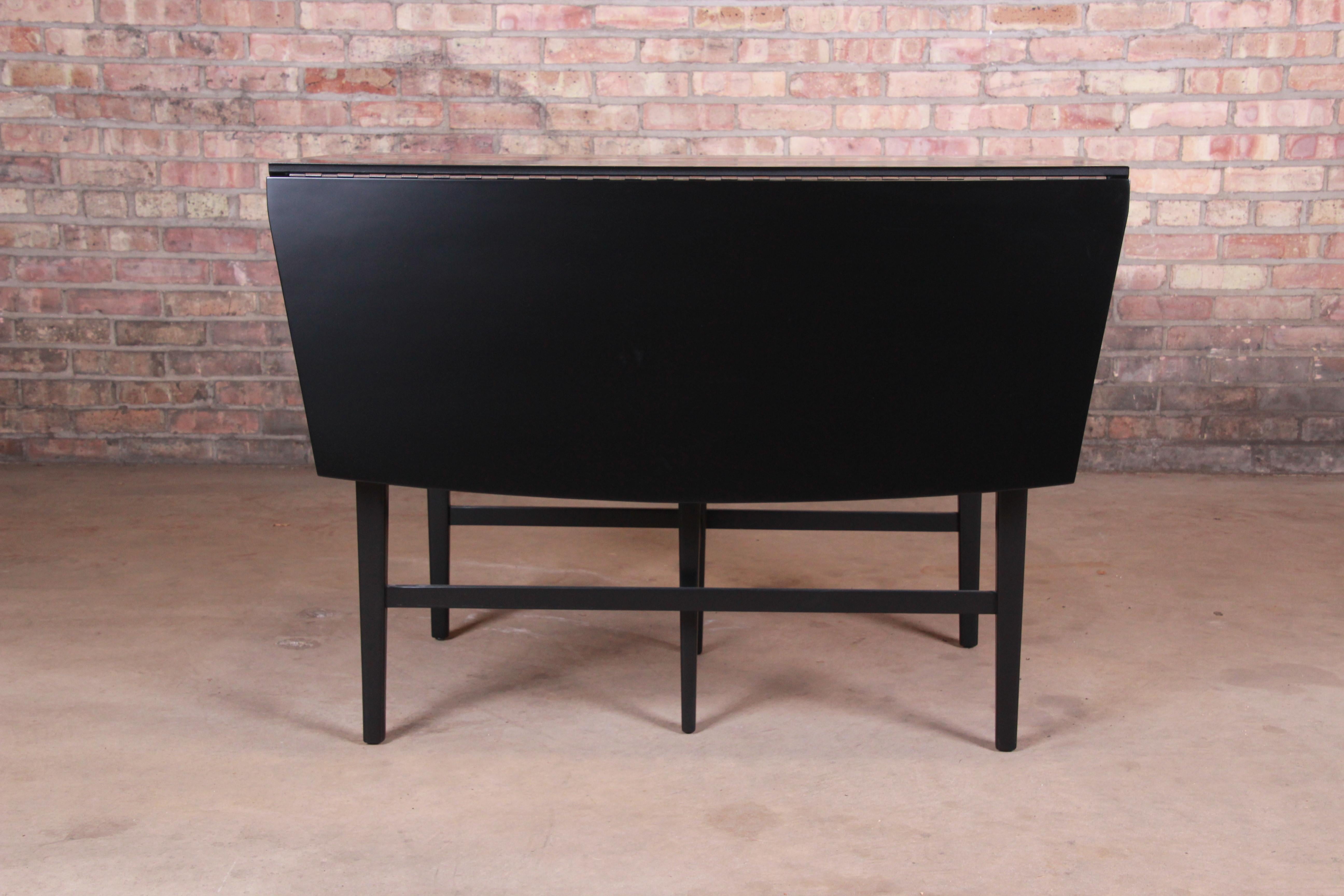 Paul McCobb Planner Group Mid-Century Modern Black Lacquered Dining Table, 1950s For Sale 5