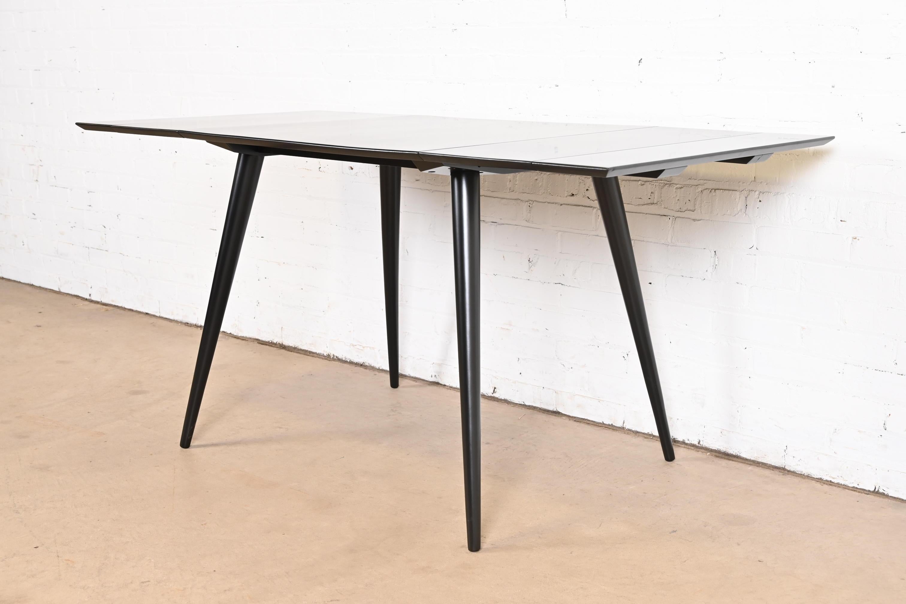 Paul McCobb Planner Group Mid-Century Modern Black Lacquered Dining Table In Good Condition For Sale In South Bend, IN