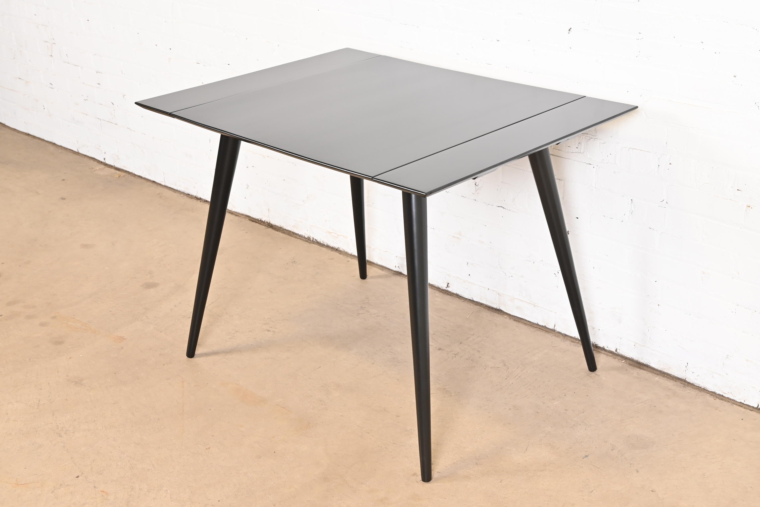 Paul McCobb Planner Group Mid-Century Modern Black Lacquered Dining Table For Sale 2