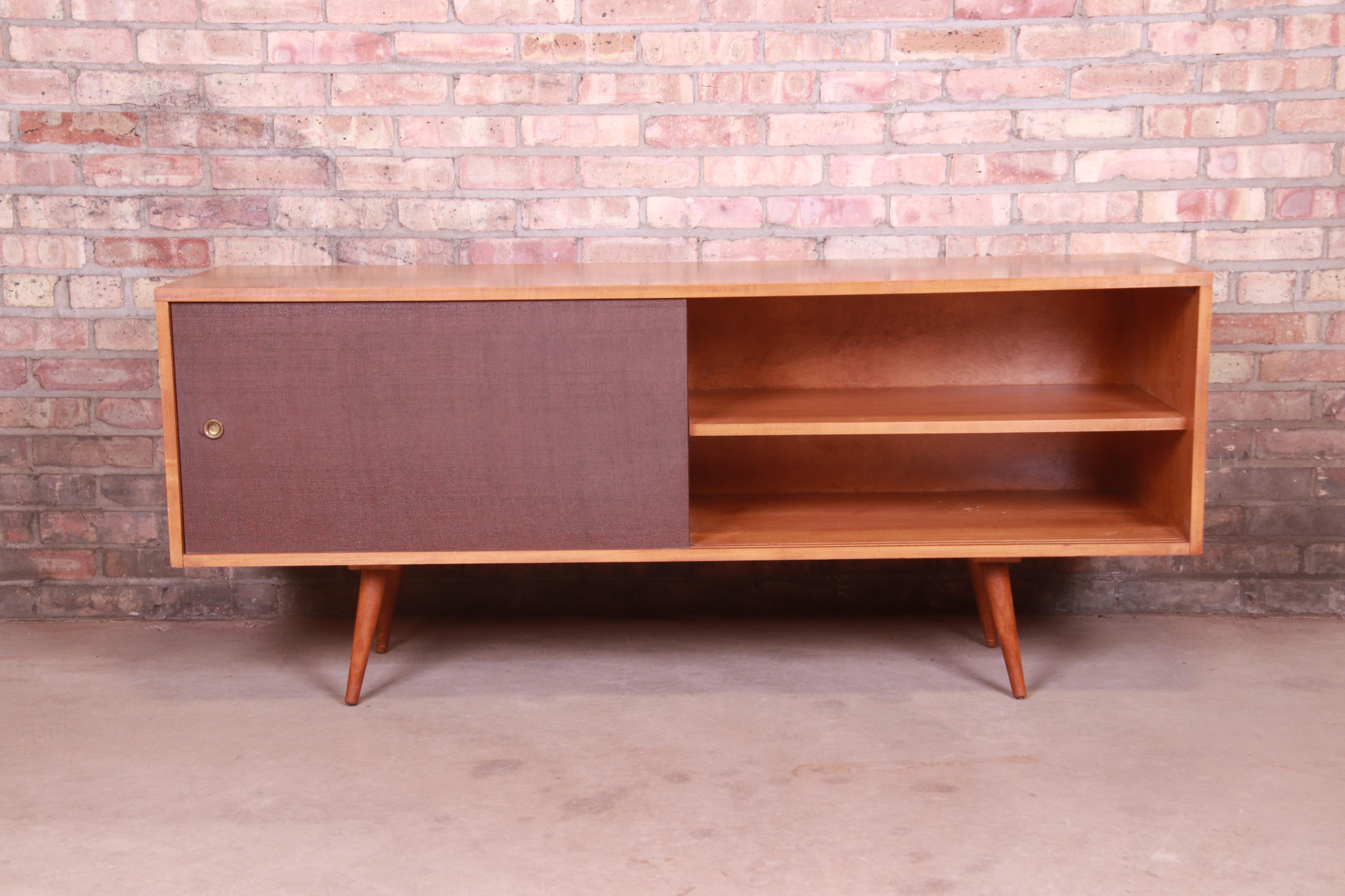 Paul McCobb Planner Group Mid-Century Modern Credenza or Record Cabinet, 1950s 1
