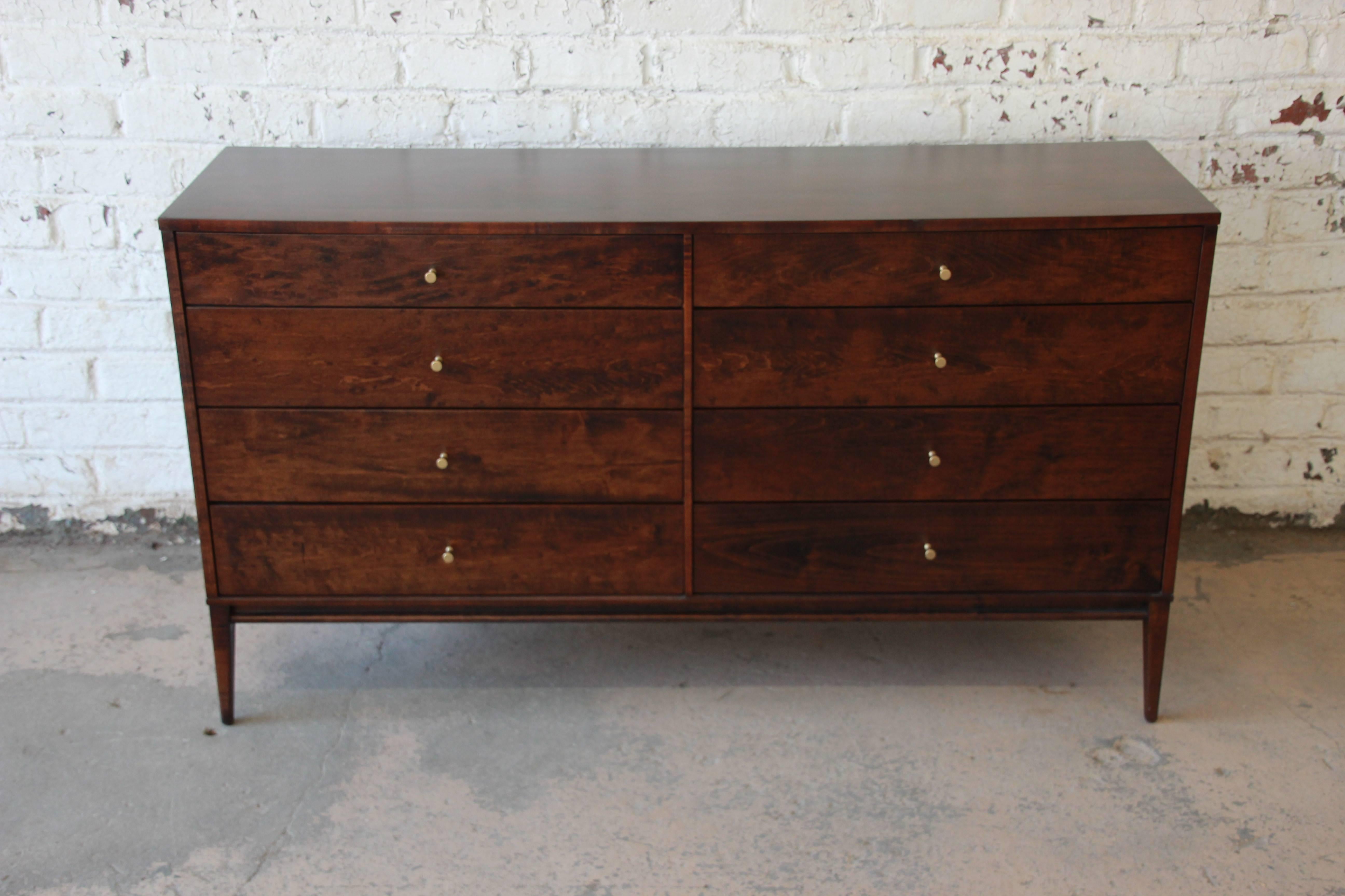 Paul McCobb Planner Group Mid-Century Modern Eight-Drawer Dresser In Excellent Condition In South Bend, IN