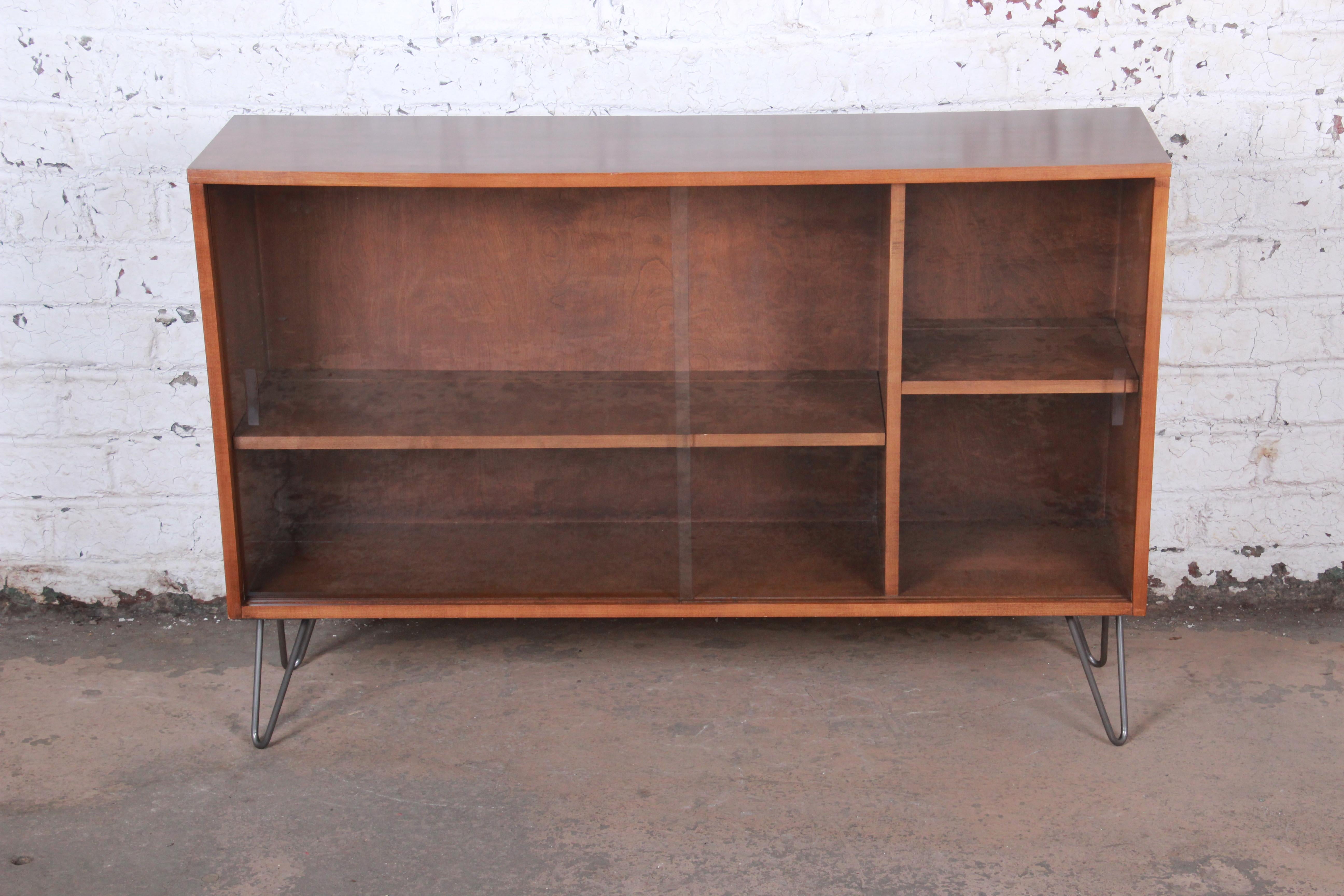 Paul McCobb Planner Group Mid-Century Modern Glass Front Bookcases, Pair 1