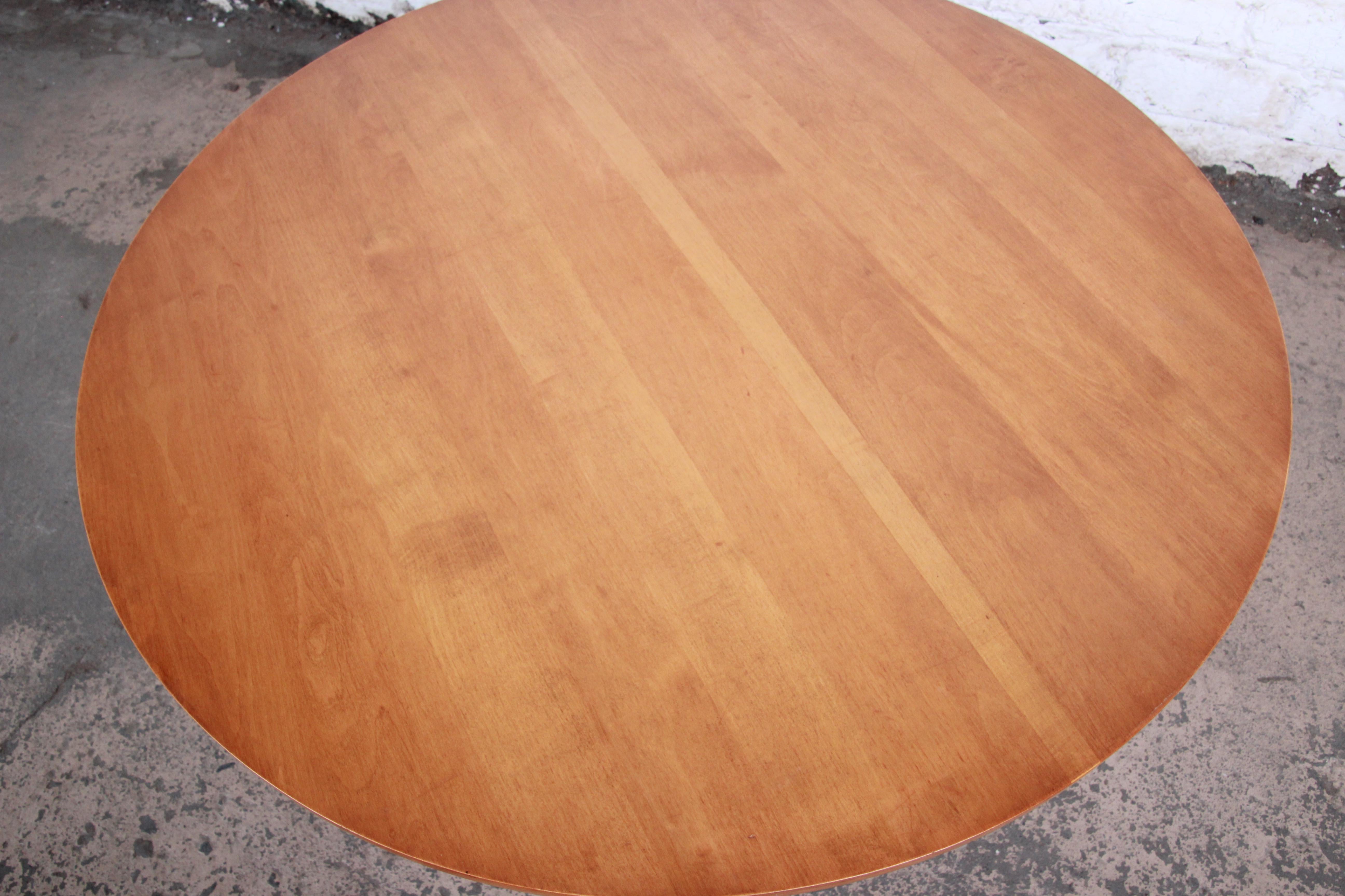 Paul McCobb Planner Group Mid-Century Modern Round Coffee Table In Good Condition In South Bend, IN