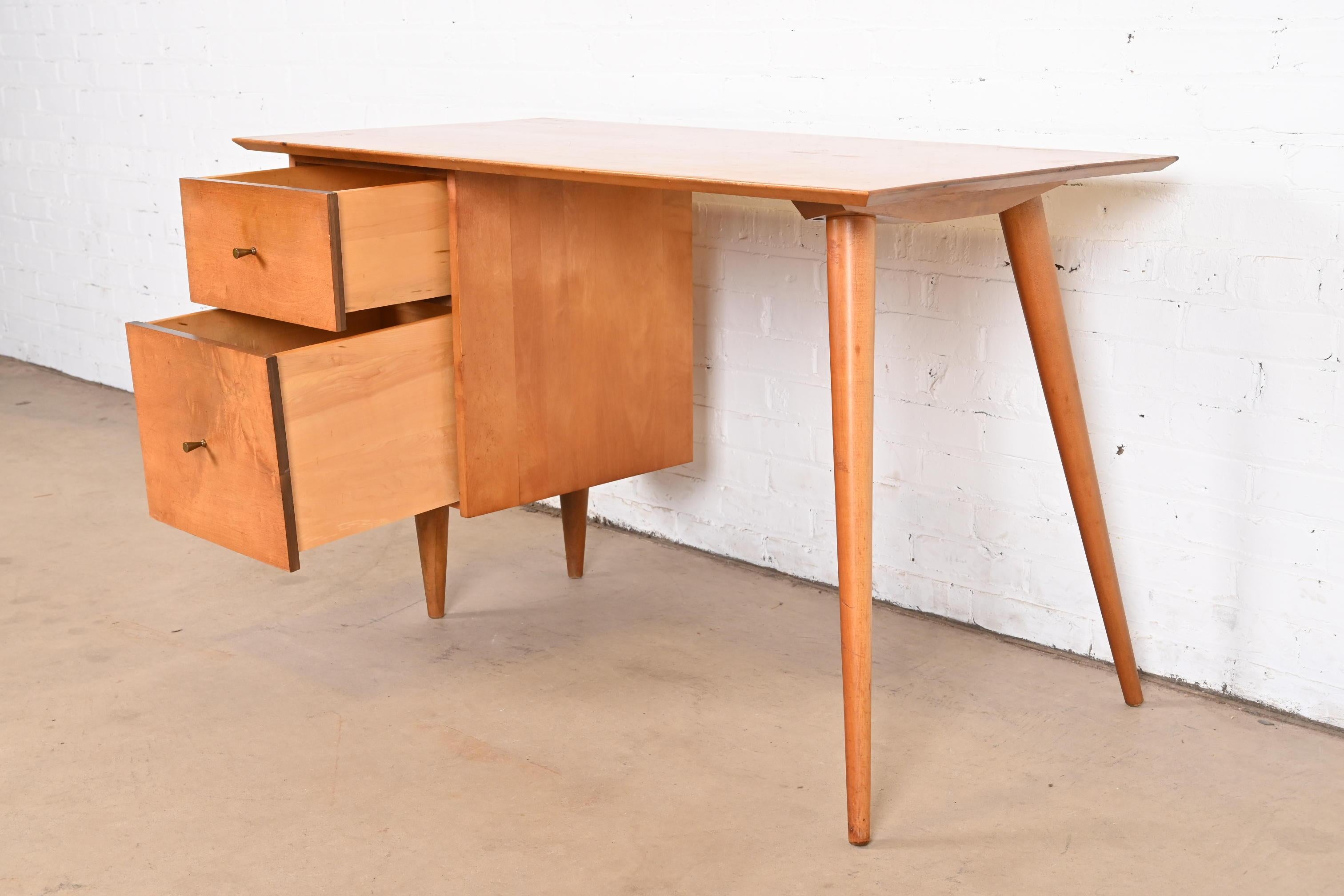 Paul McCobb Planner Group Mid-Century Modern Solid Maple Writing Desk, 1950s 4