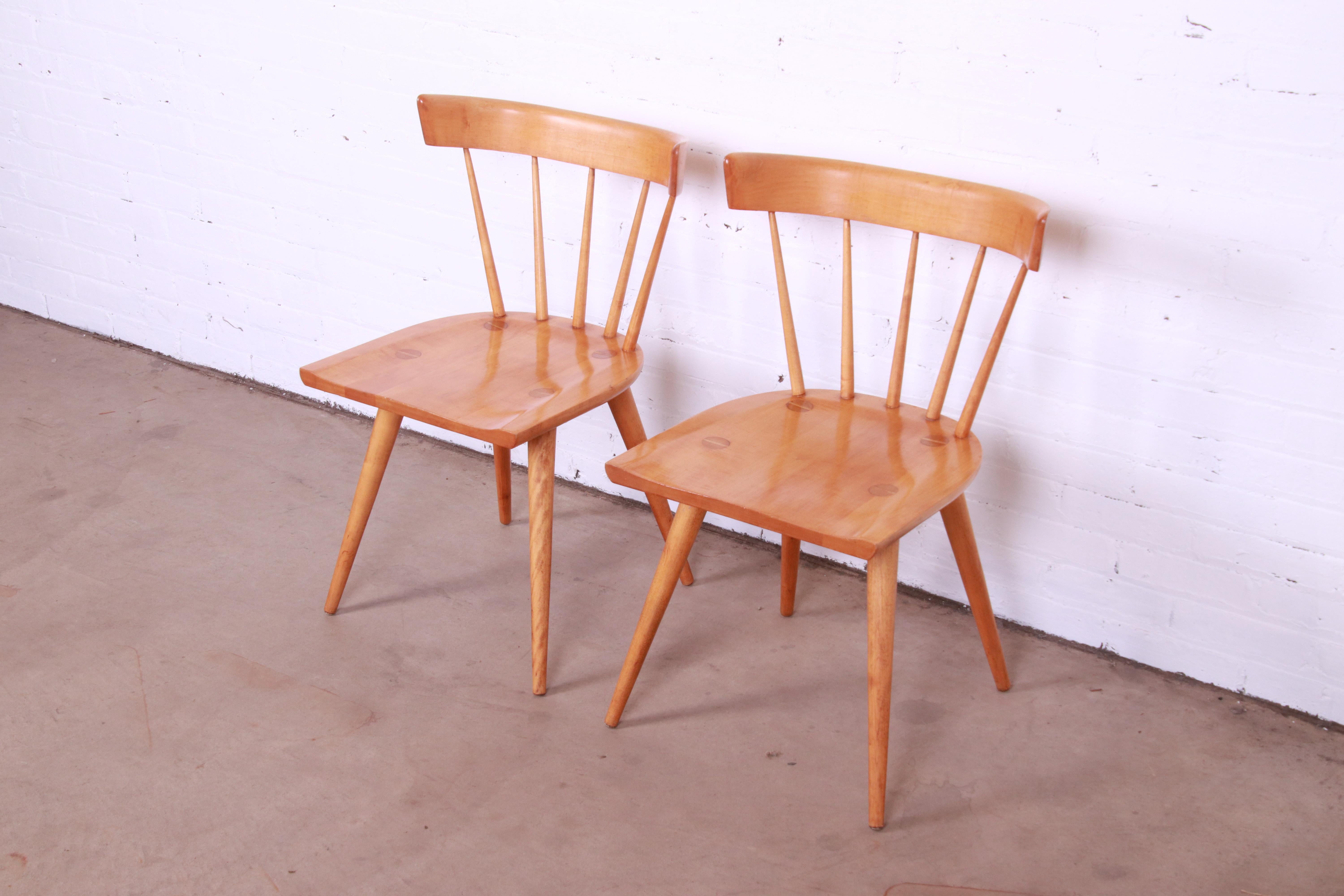 Milieu du XXe siècle Paire de chaises de salle à manger à dossier en fuseau de Paul McCobb Planner Group, Mid-Century Modernity en vente