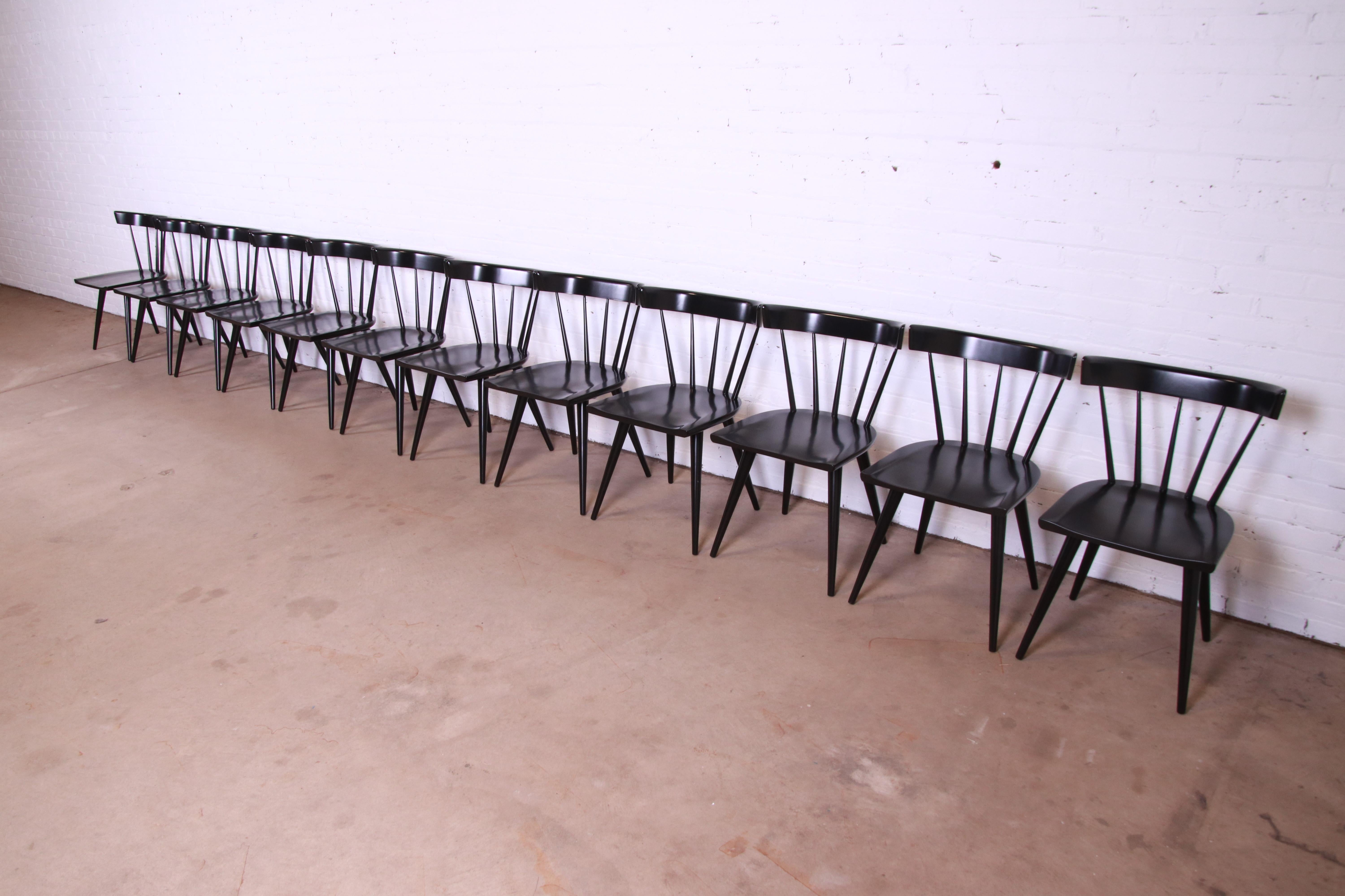Paul McCobb Planner Group Mid-Century Modern Spindle Back Dining Chairs, Twelve In Good Condition In South Bend, IN