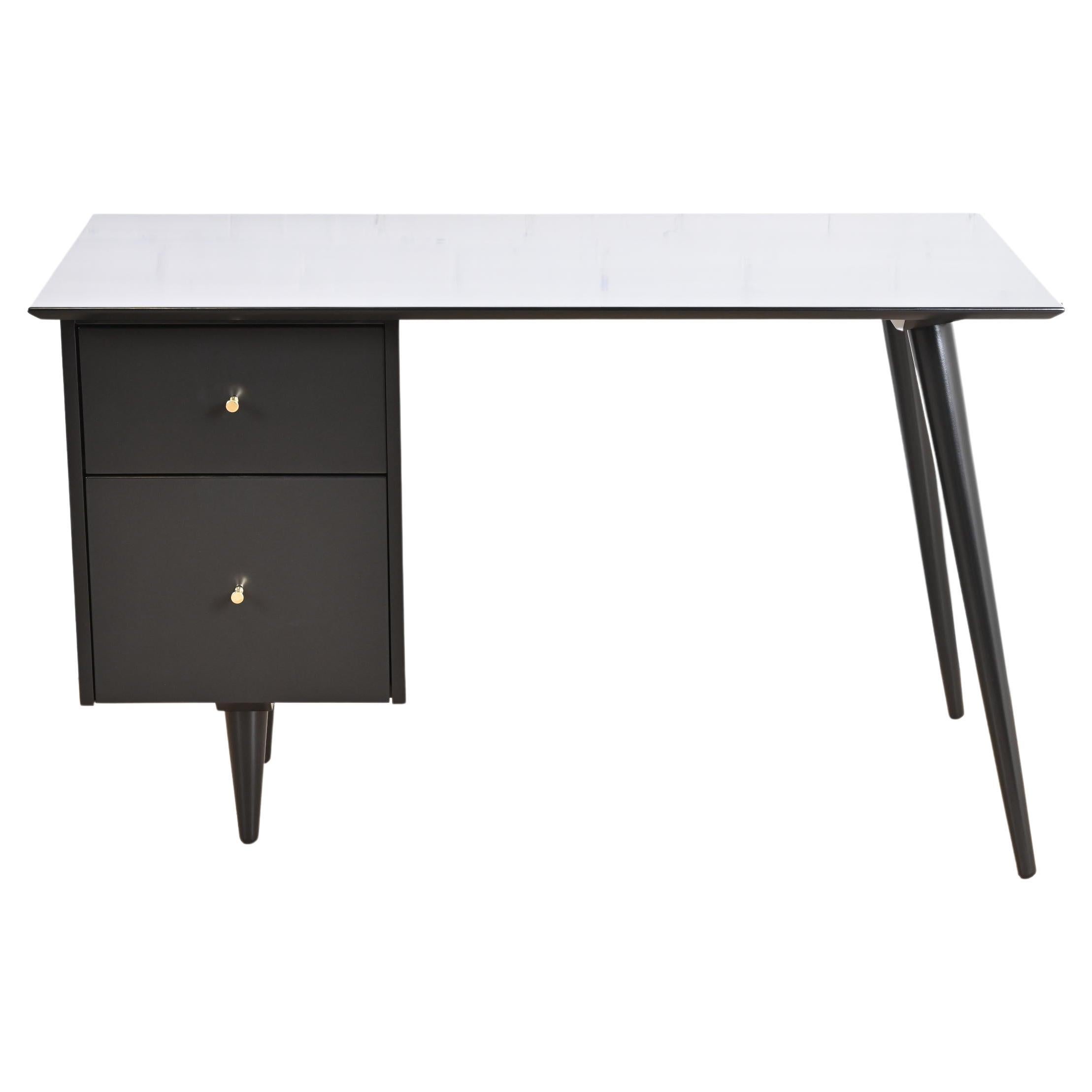 An exceptional minimalist Mid-Century Modern writing desk

By Paul McCobb for Winchendon Furniture, 