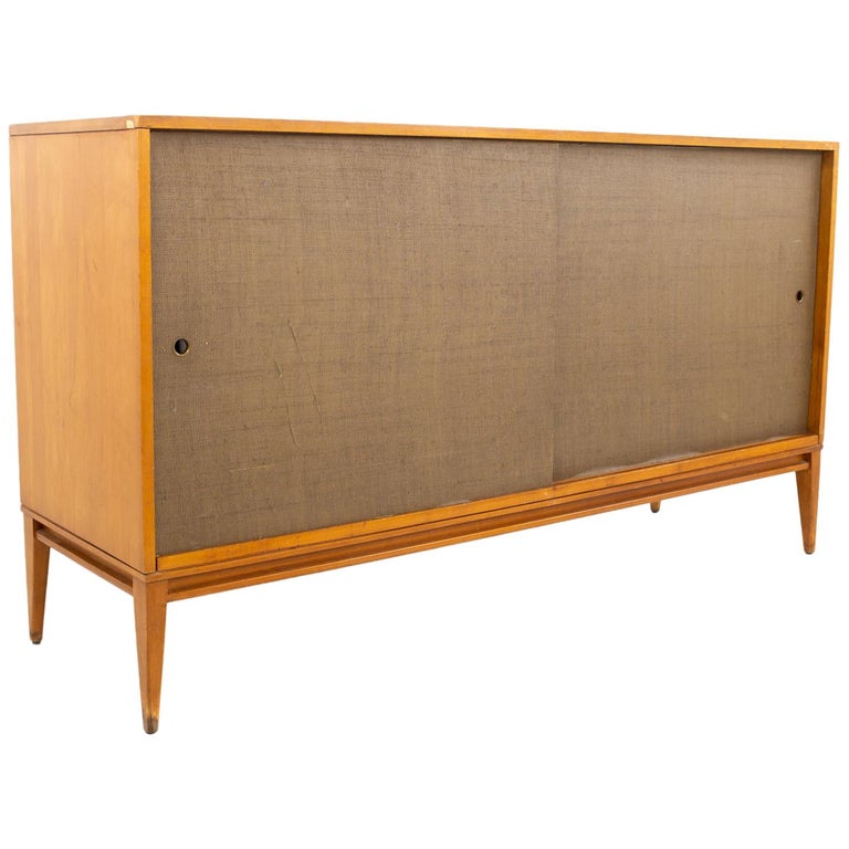 Paul McCobb Planner Group Mid Century Sliding Door Credenza at 1stDibs