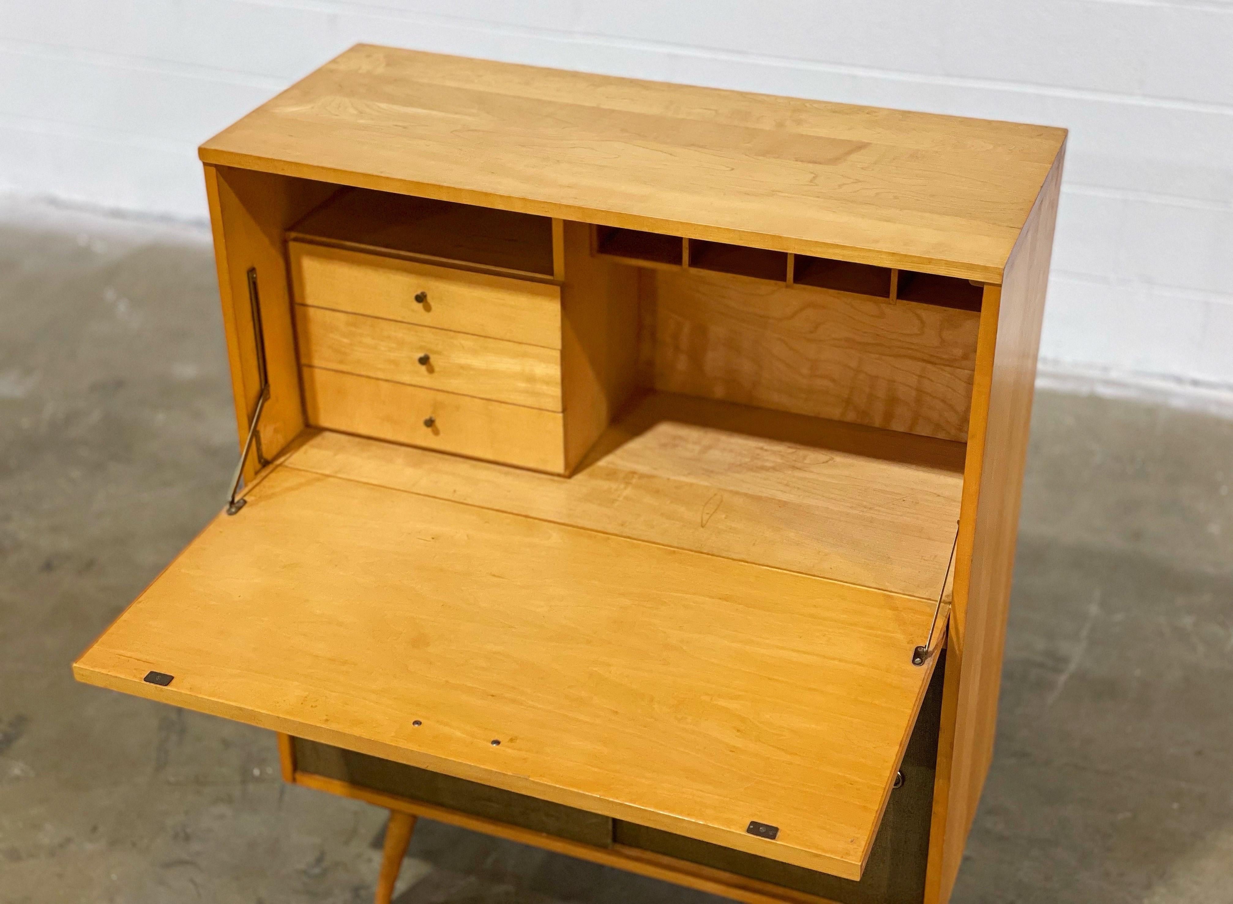 Paul McCobb Planner Group Midcentury Modern Secretary Desk with Grasscloth Doors 7