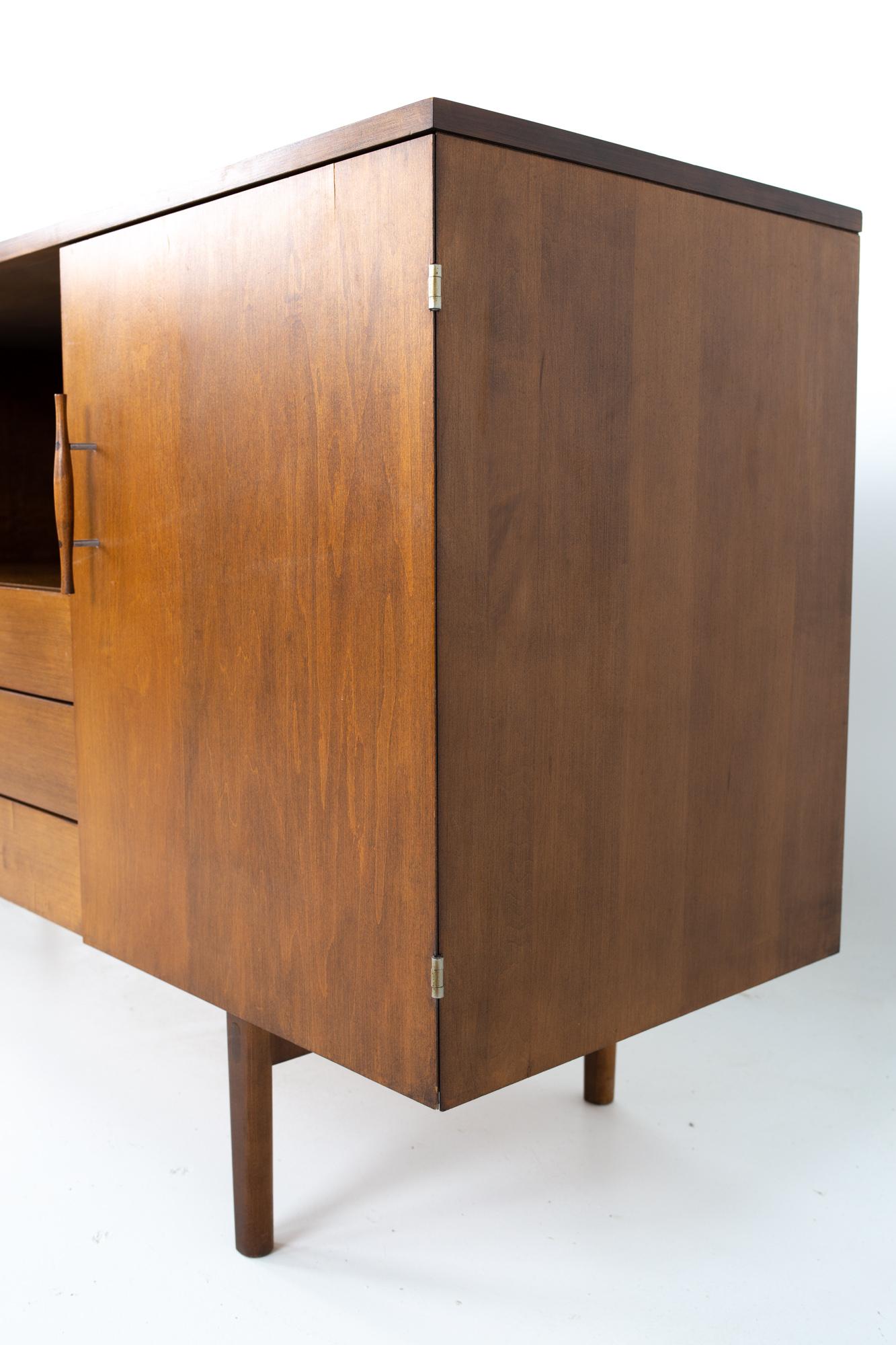 Late 20th Century Paul McCobb Planner Group Midcentury Sideboard Credenza