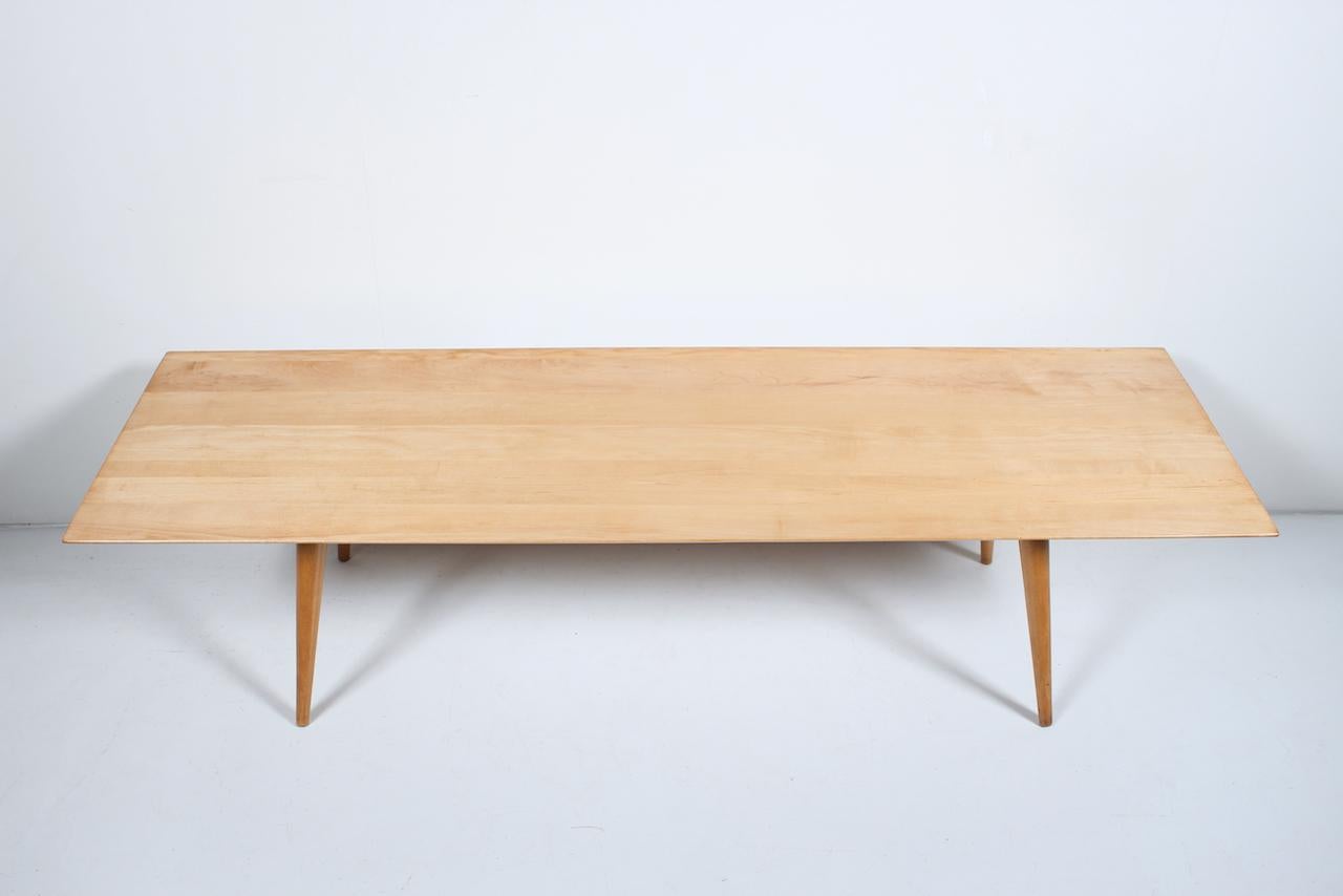 Bois Banc en érable de finition naturelle Paul McCobb Planner Group, table basse, années 1950 en vente